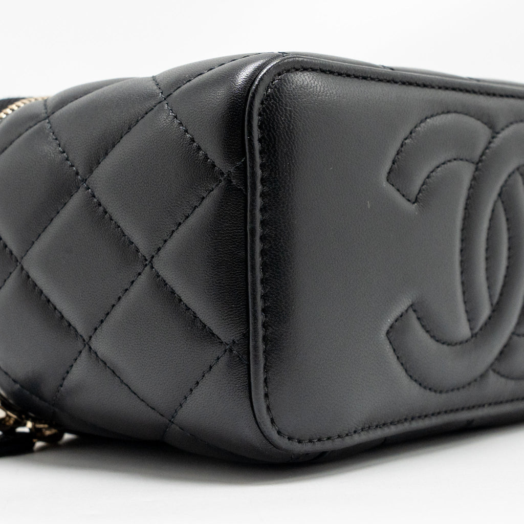 chanel-pearl-crush-long-vanity-case-lambskin-black-ghw-microchip-1