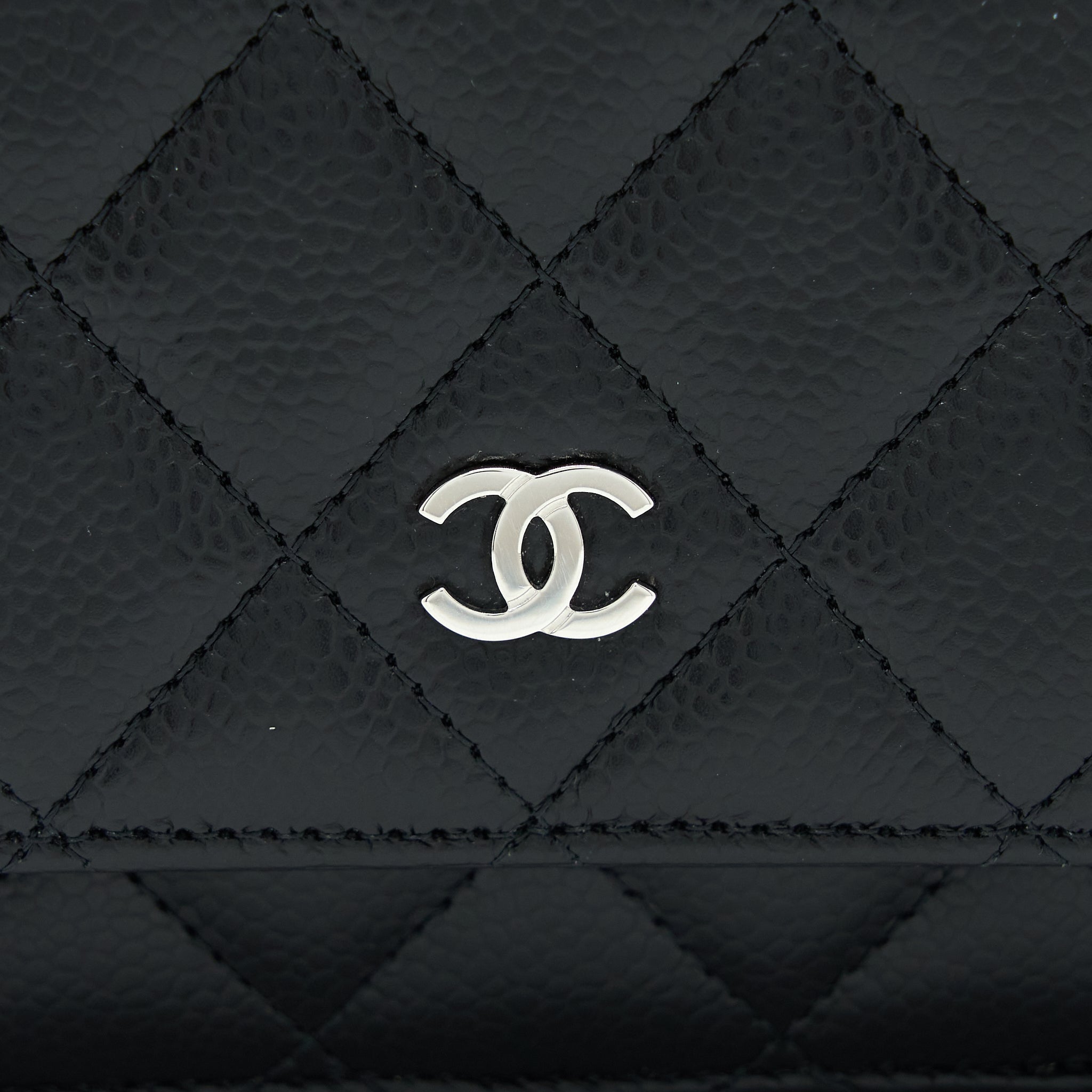 chanel-classic-wallet-on-chain-caviar-black-shw-microchip-5