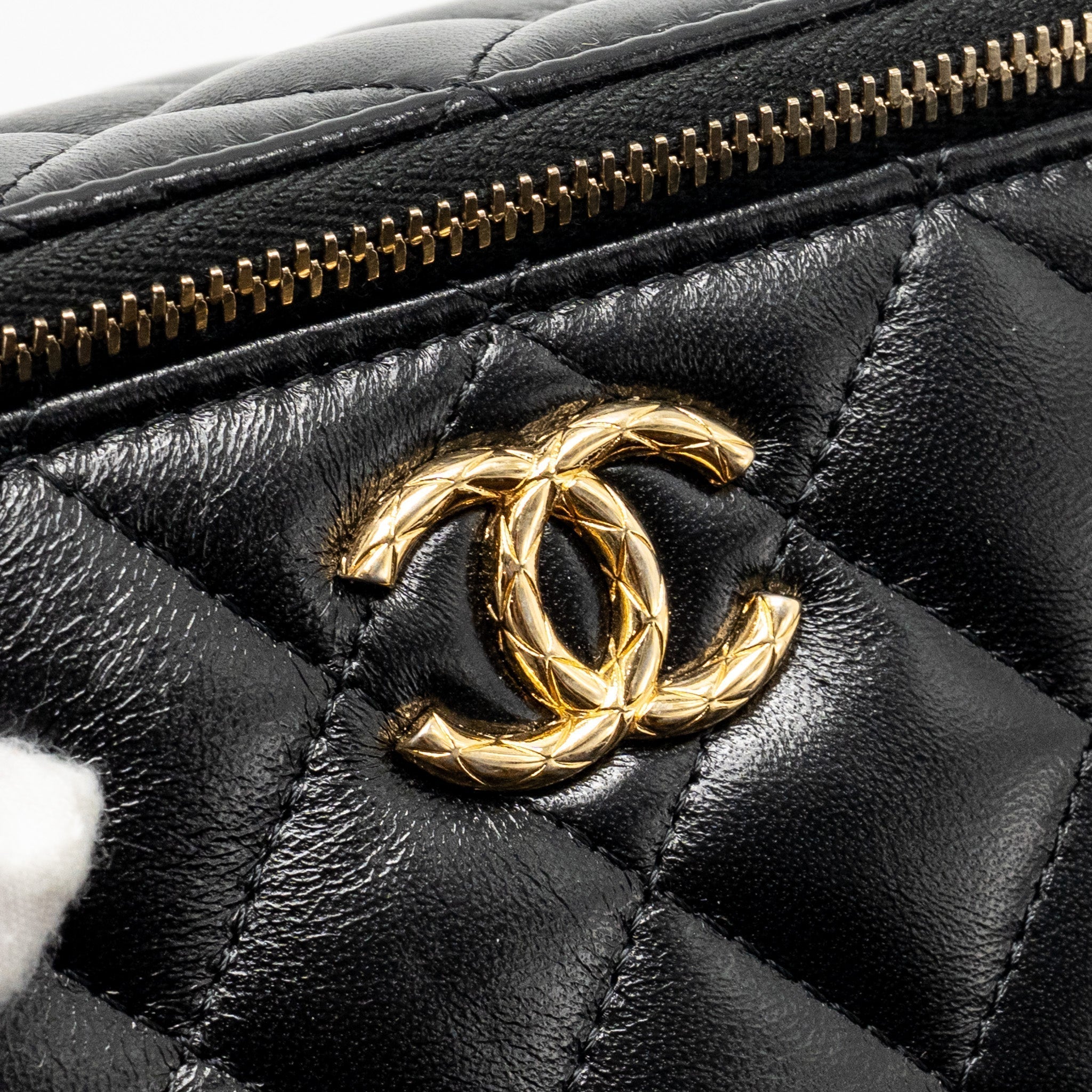 chanel-long-vanity-with-chain-detail-cc-logo-lambskin-black-ghwmicrochip