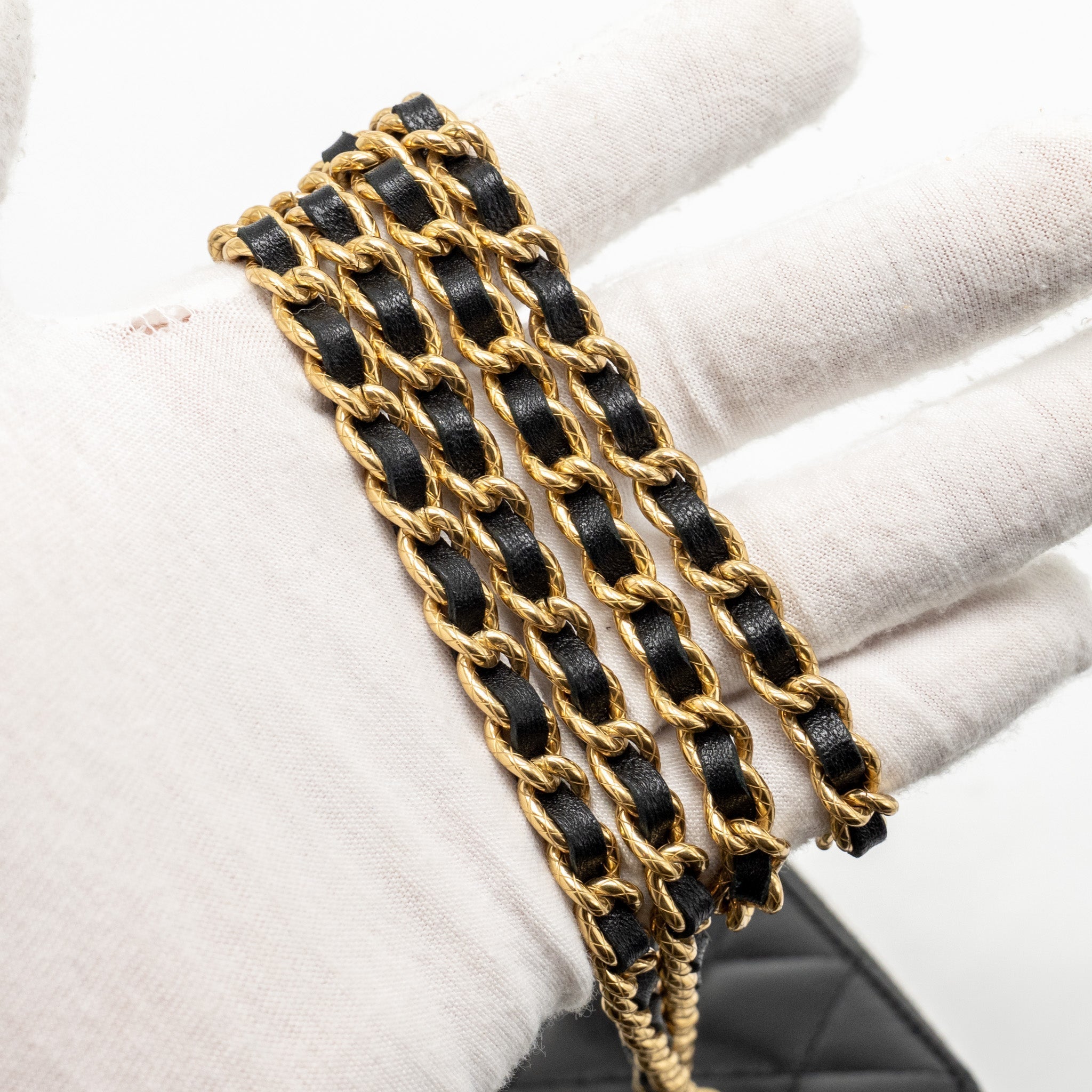 chanel-long-vanity-with-chain-detail-cc-logo-lambskin-black-ghwmicrochip