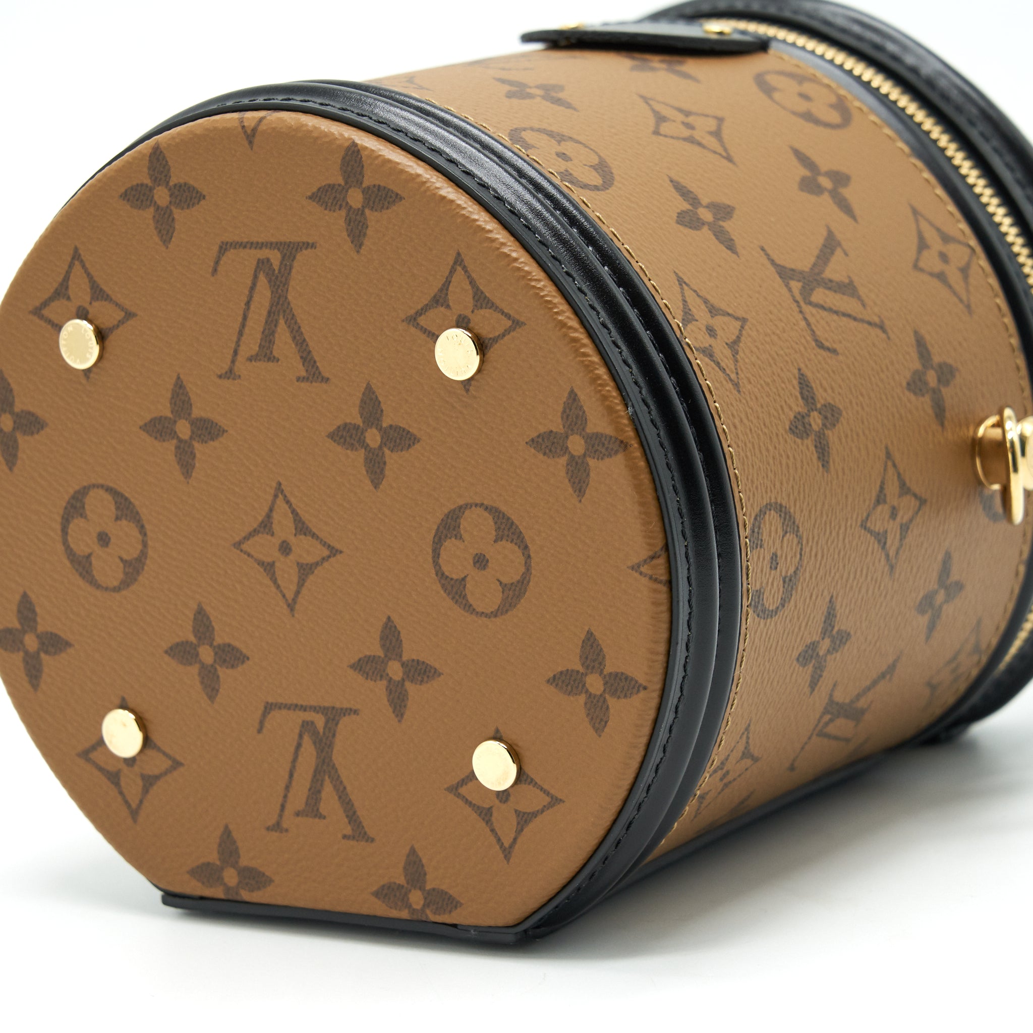 louis-vuitton-cannes-monogram-reverse-canvas-4