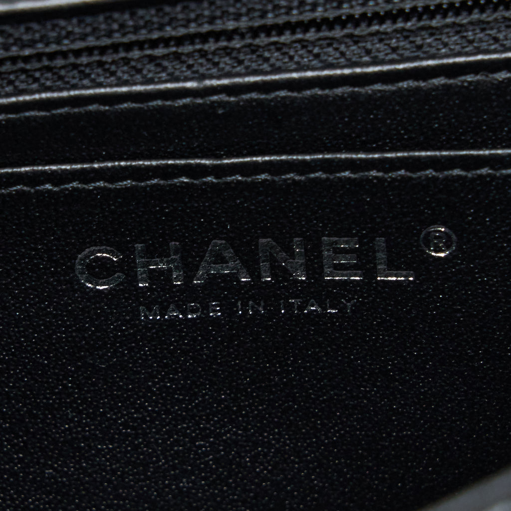 chanel-mini-rectangular-lambskin-black-shwmicrochip
