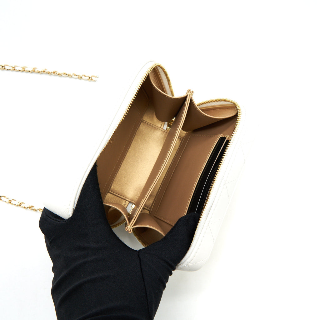 chanel-21k-small-metal-plate-vanity-with-chain-white-ghw