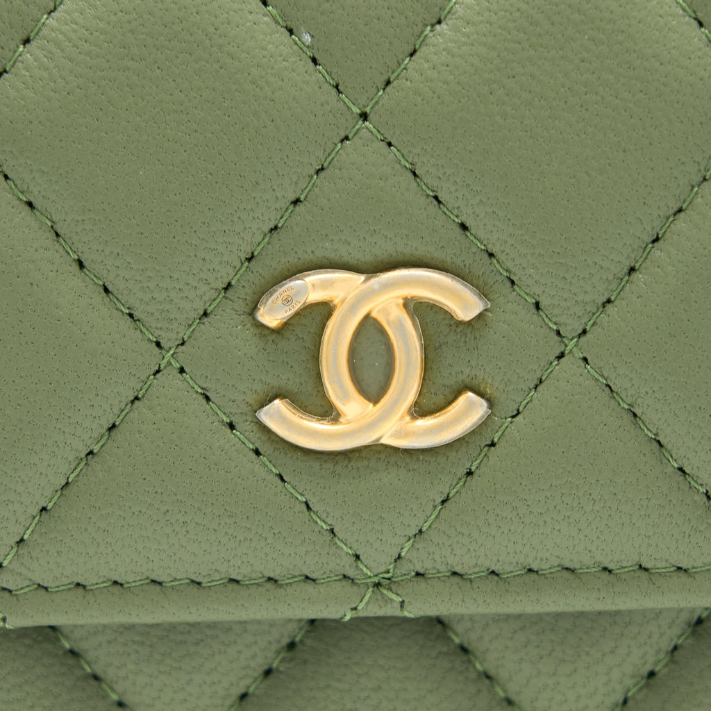 chanel-pearl-crush-mini-flap-bag-lambskin-green-ghw