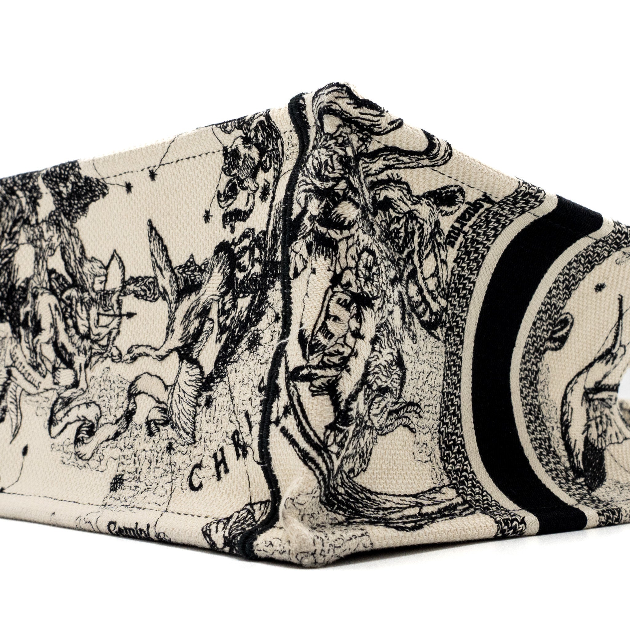 dior-small-book-tote-latte-black-toile-de-jouy-zodiac-embroidery