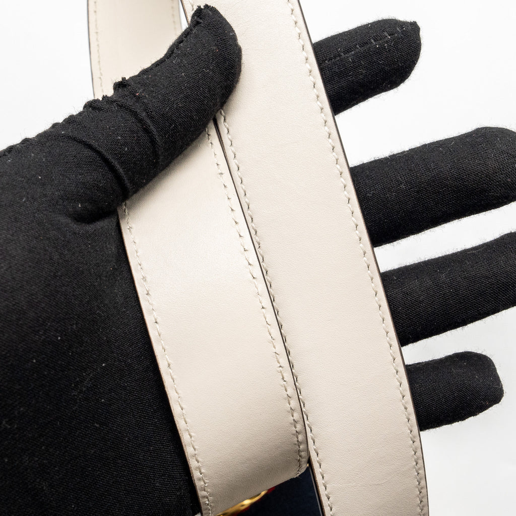 gucci-medium-sylvie-calfskin-white-ghw