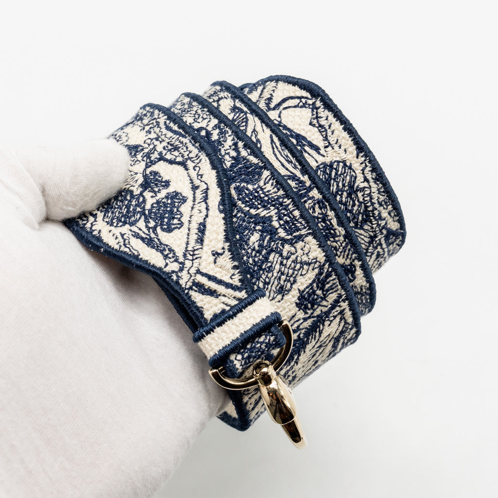 dior-blue-multicolour-bag