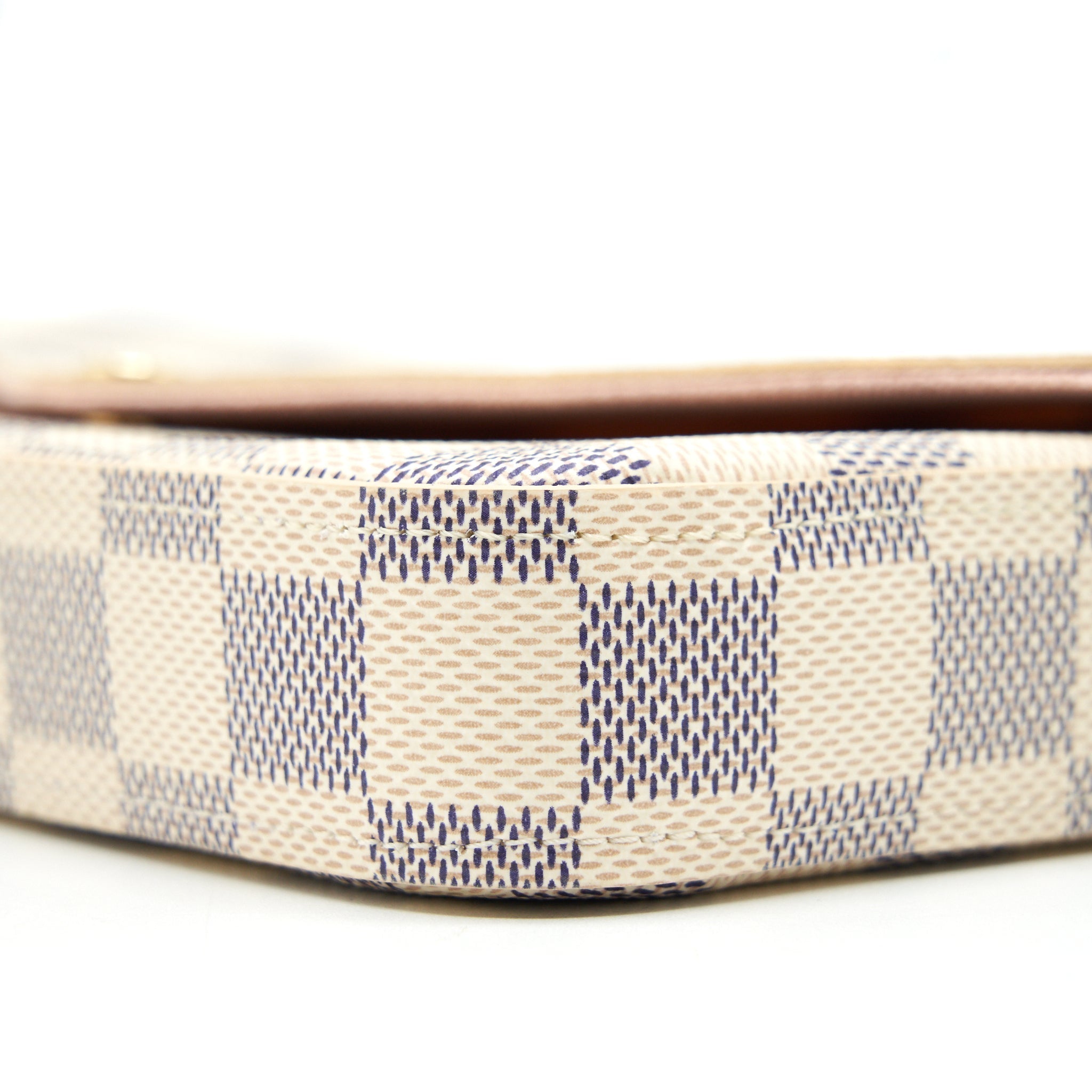 louis-vuitton-felicie-pochette-damier-azur-canvas