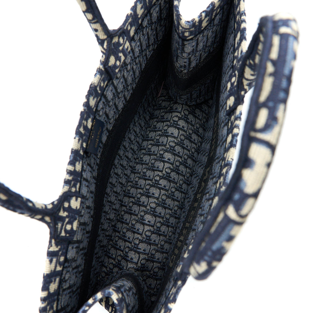 dior-large-book-tote-blue-oblique-jacquard