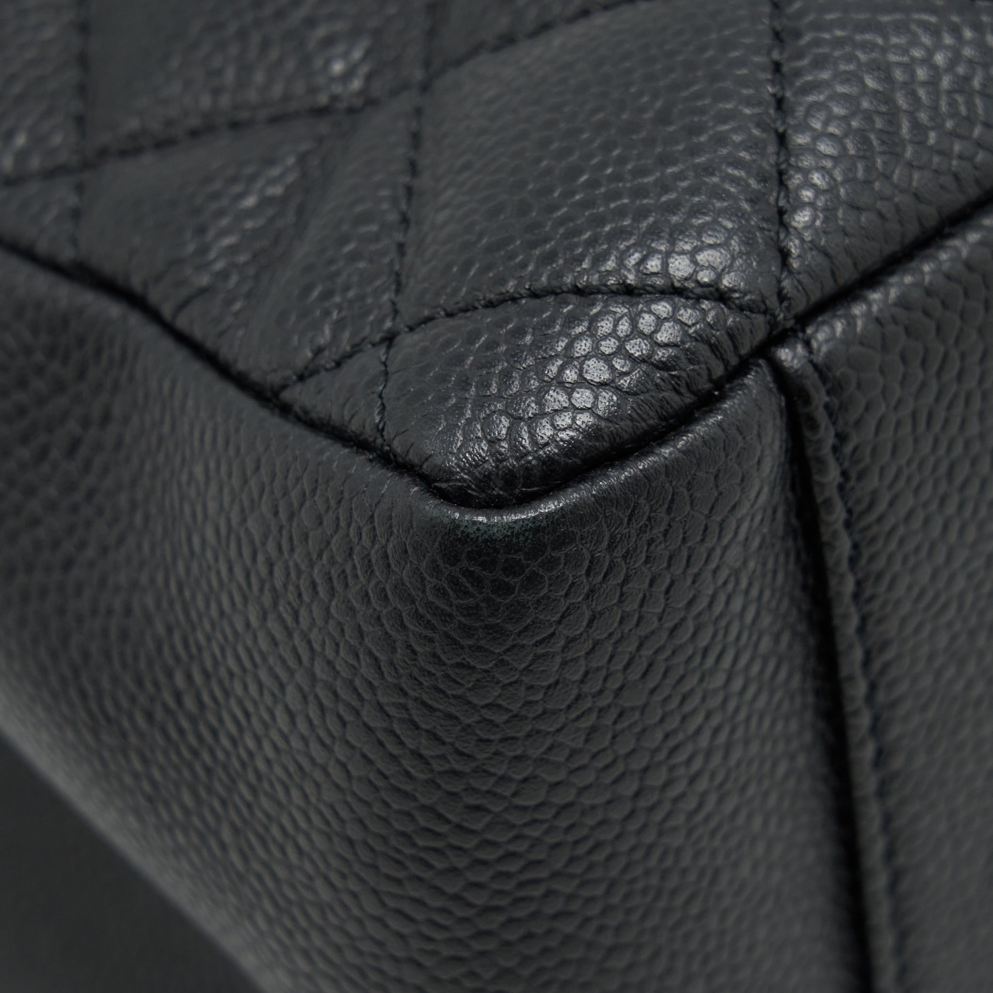 chanel-grand-shopping-bag