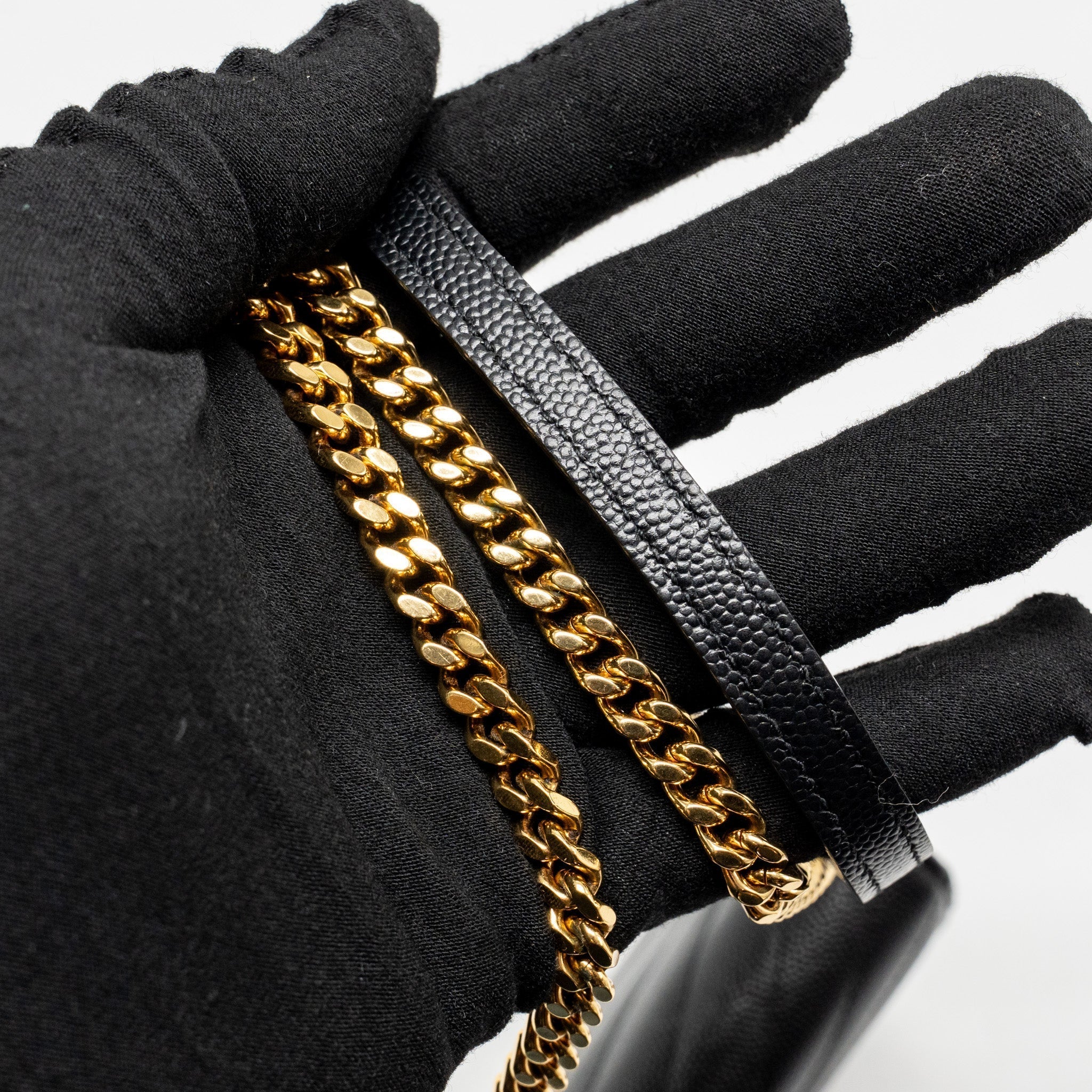 saint-laurent-ysl-envelope-chain-wallet-grained-calfskin-black-ghw