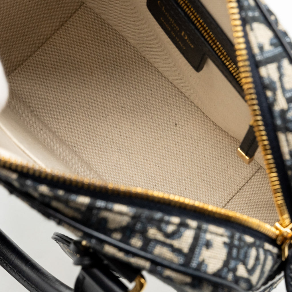 dior-medium-bowling-bag-dior-oblique-canvas-blue-ghw-1