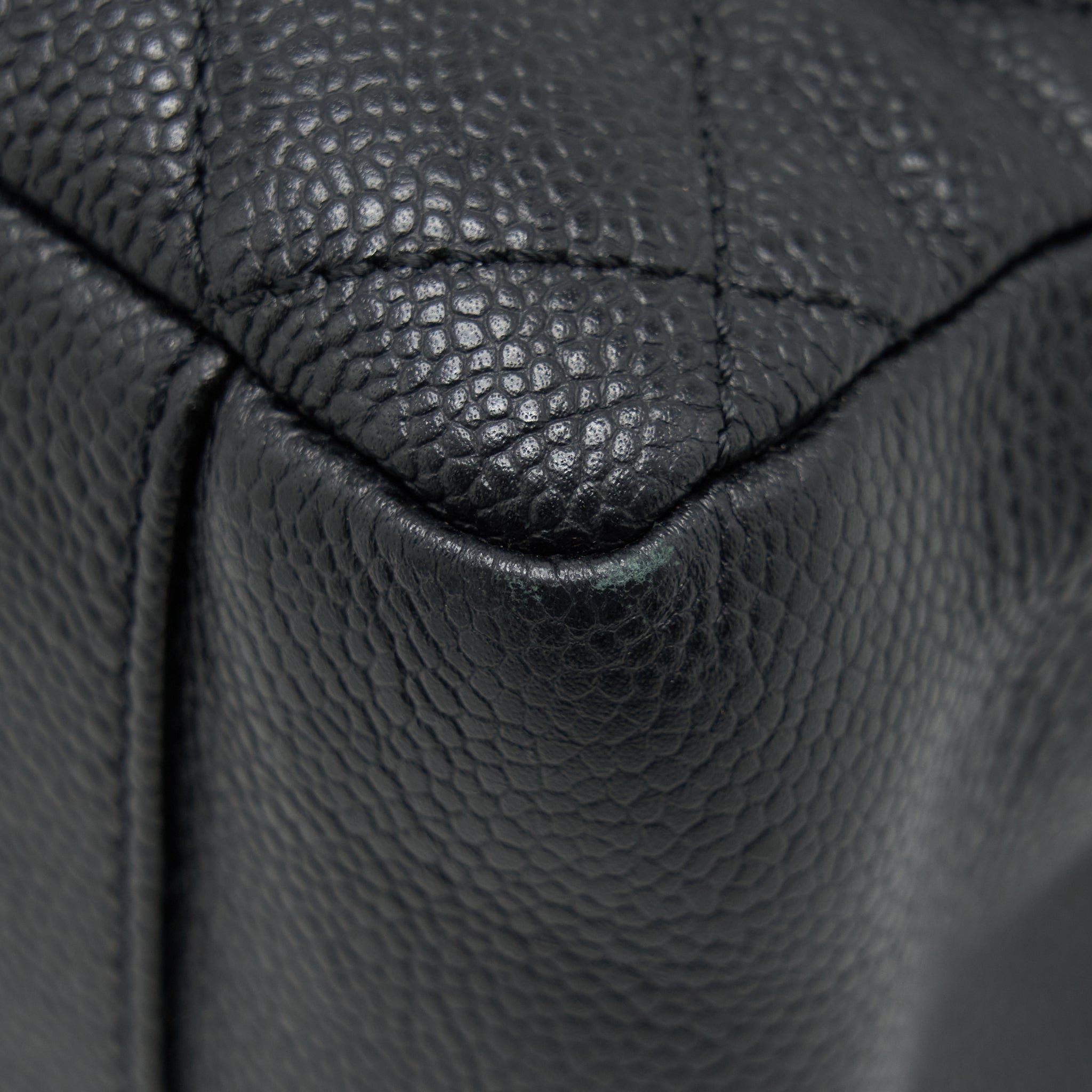 chanel-grand-shopping-bag