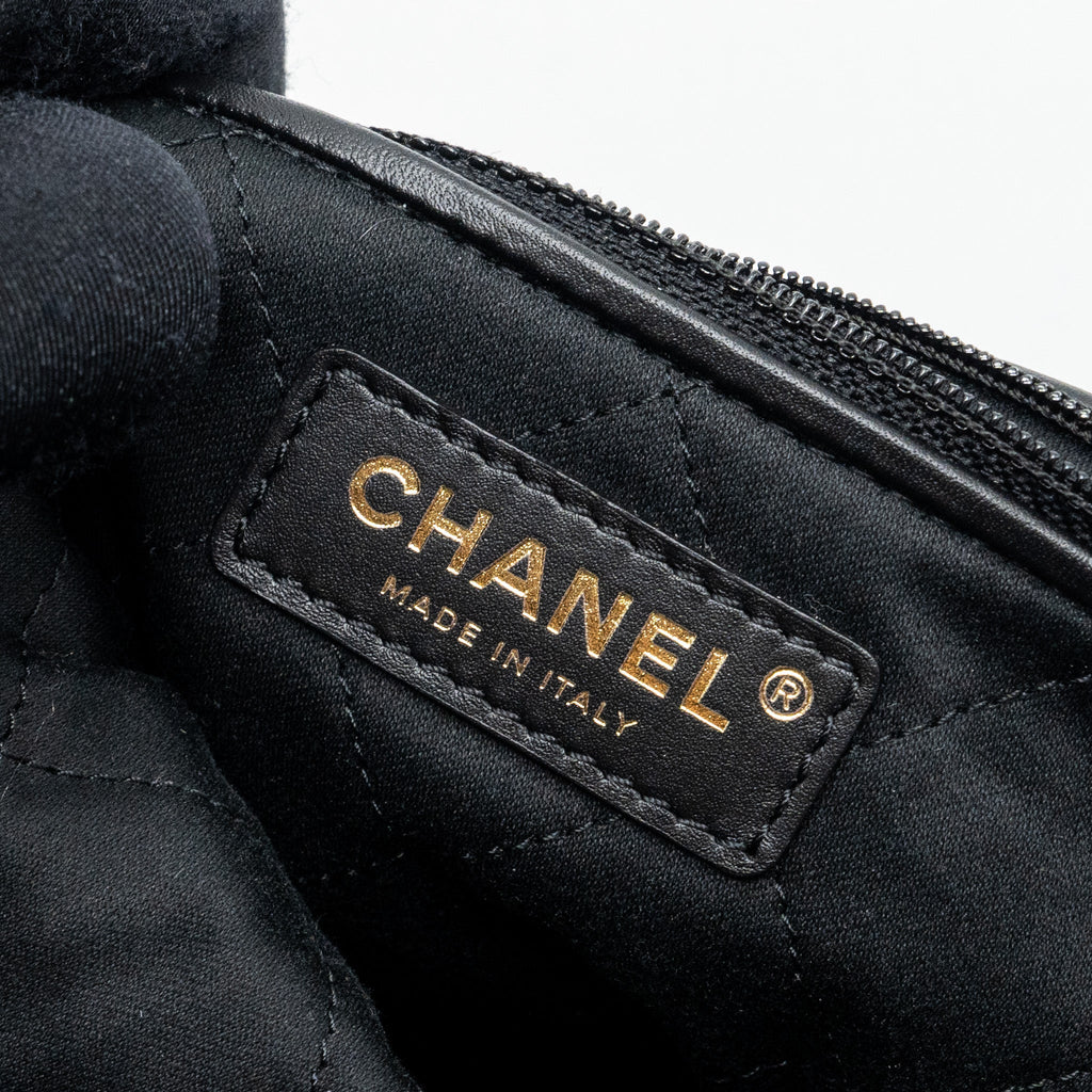 chanel-small-22-bag-gold-letter-shiny-calfskin-black-brushed-ghwmicrochip