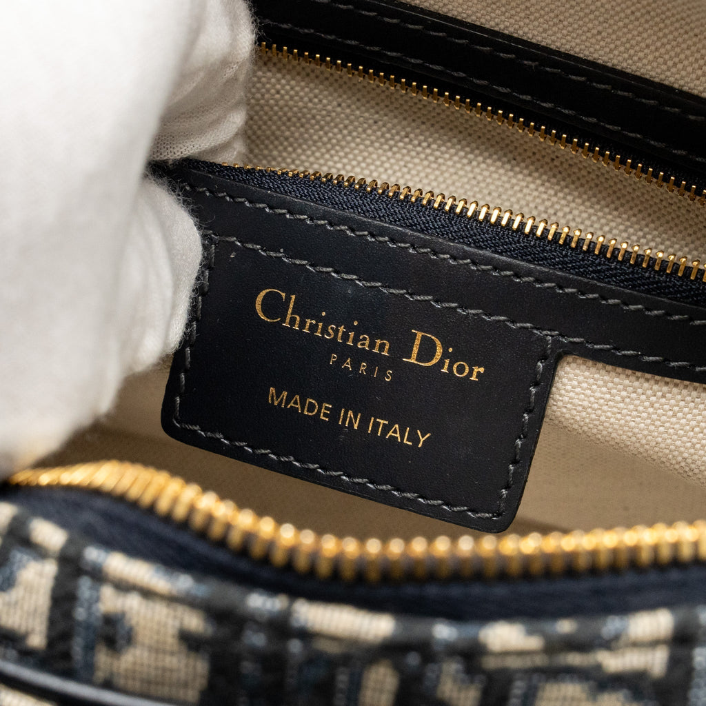 dior-medium-bowling-bag-dior-oblique-canvas-blue-ghw-1