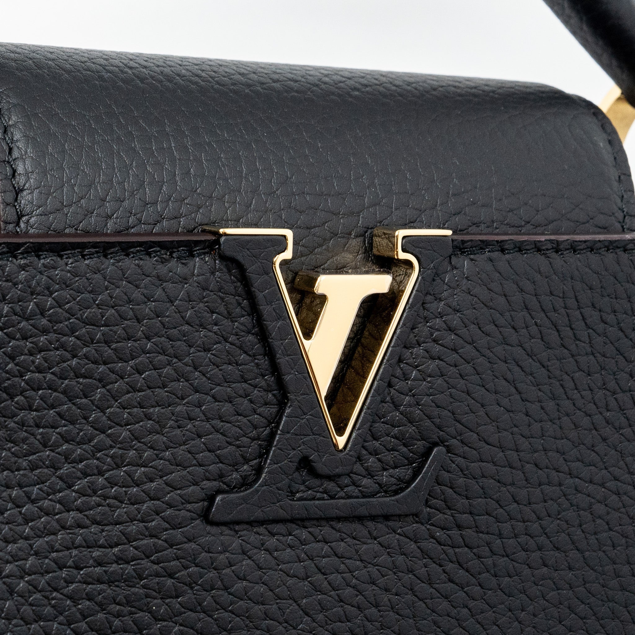 louis-vuitton-capucines-bb-taurillon-black-ghwnew-version