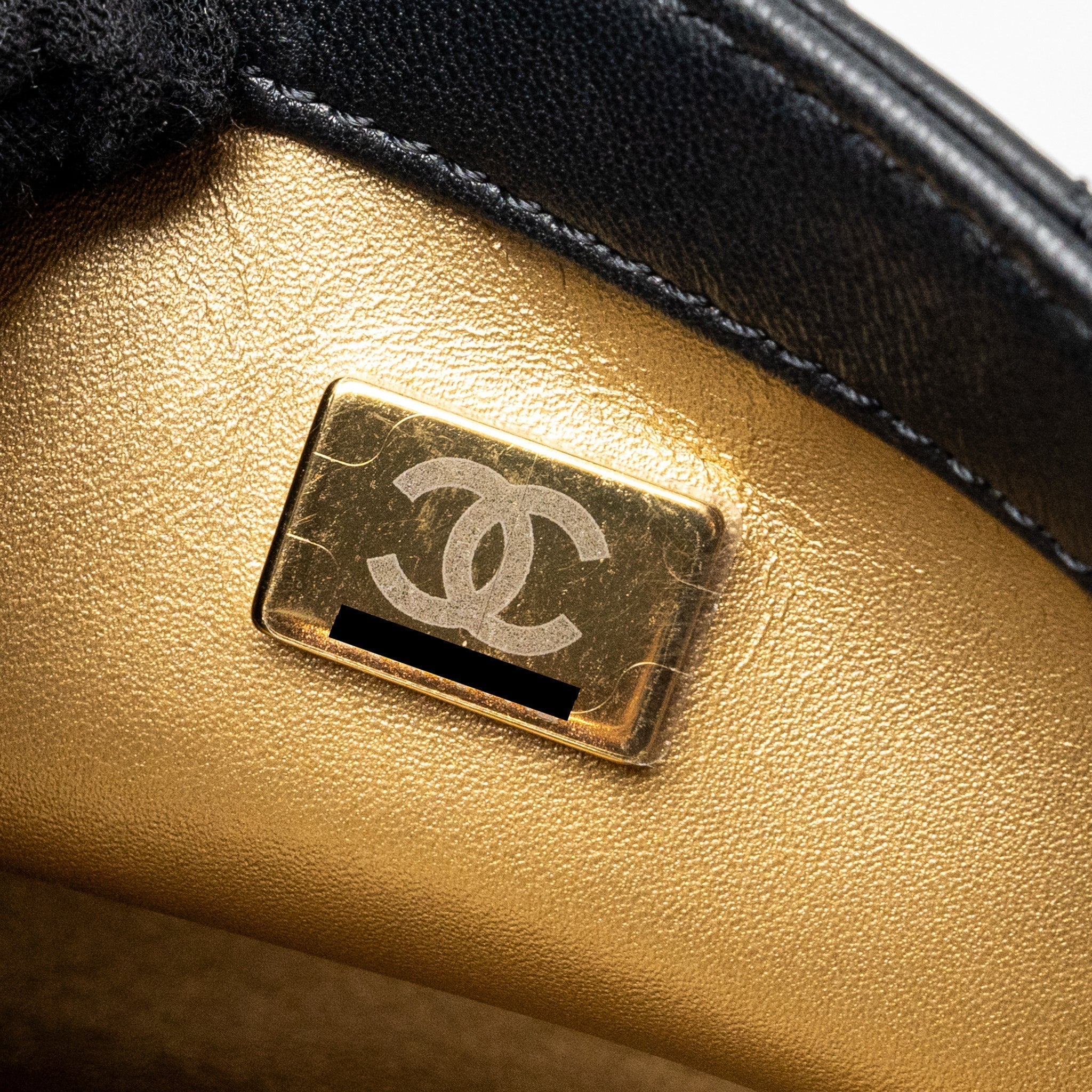 chanel-pearl-crush-mini-square-flap-bag-black