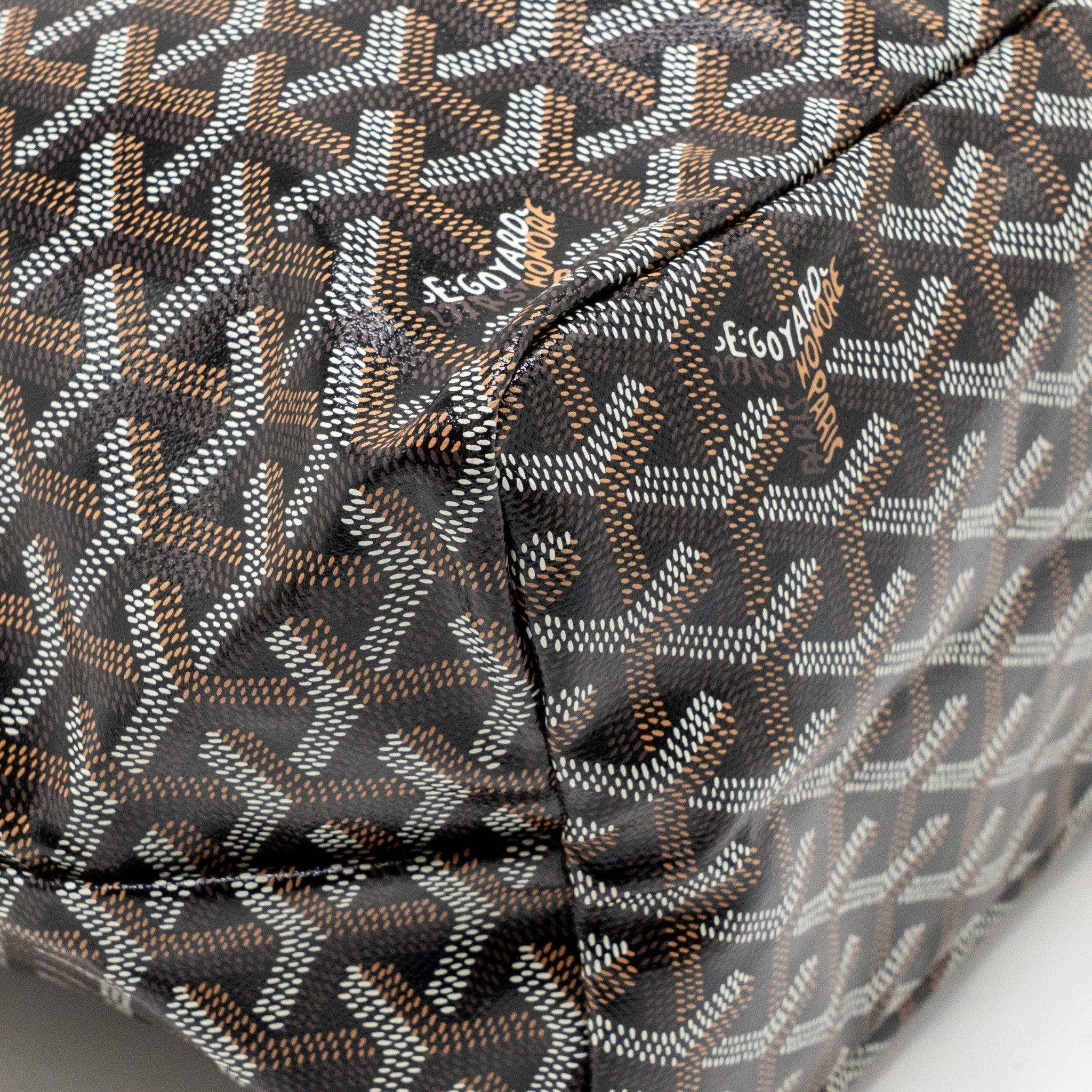 goyard-saint-louis-pm-bag-goyardine-canvas-calfskin-naturel-shw