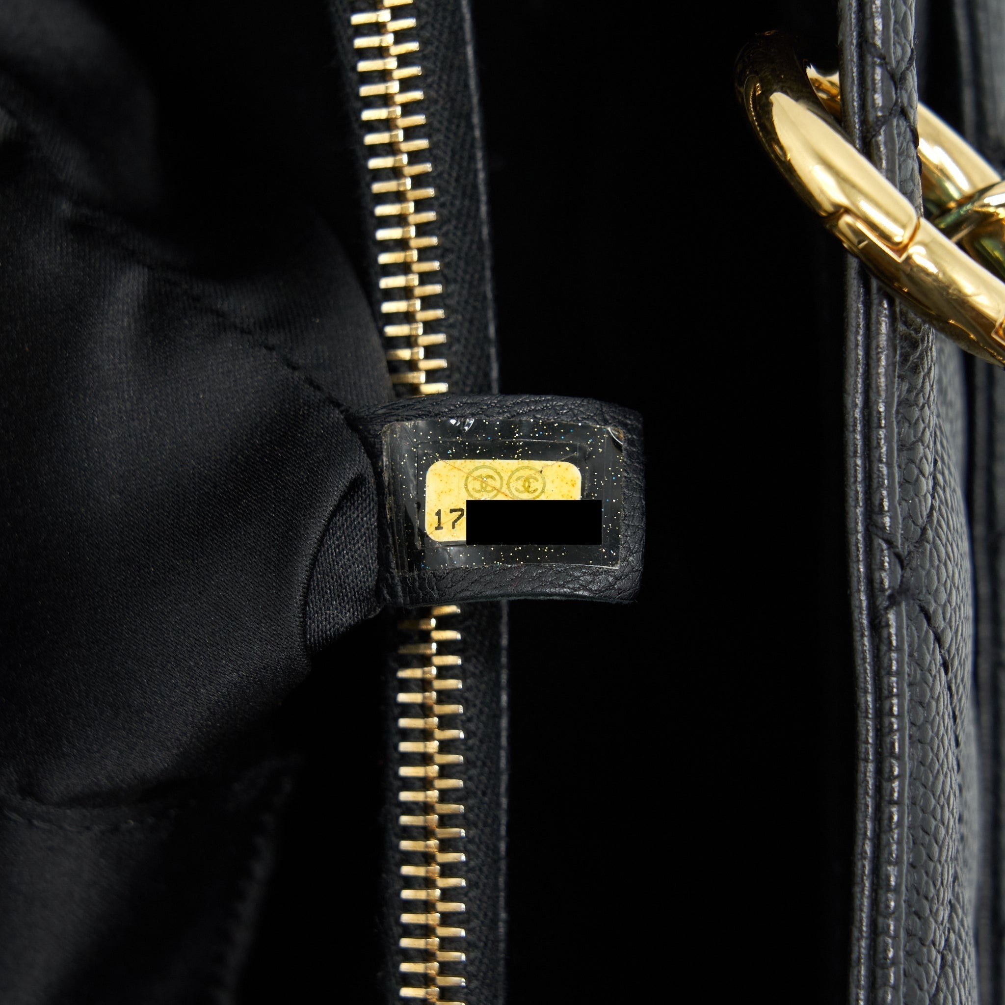 chanel-grand-shopping-bag