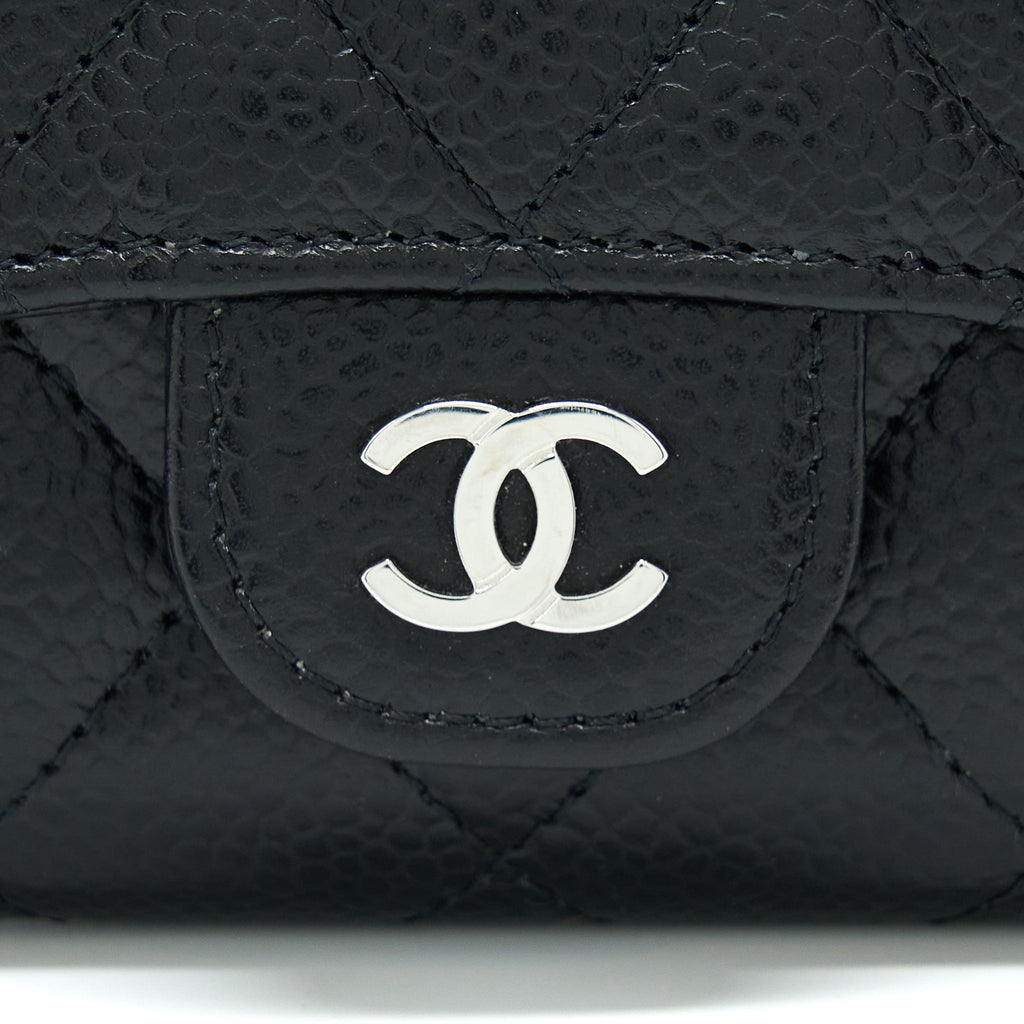 chanel-classic-flap-card-holder-caviar-black-shw-3