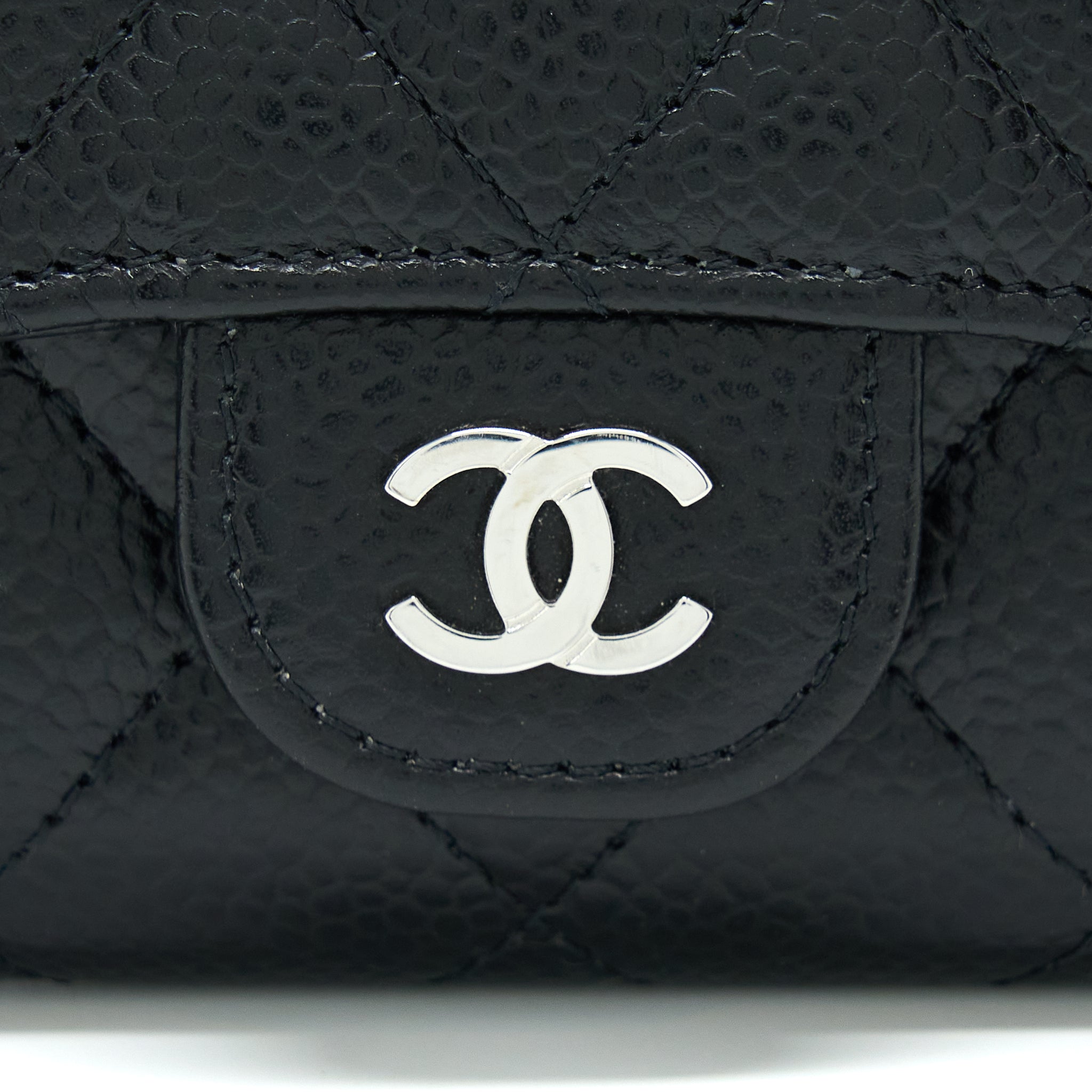chanel-classic-flap-card-holder-caviar-black-shw-3