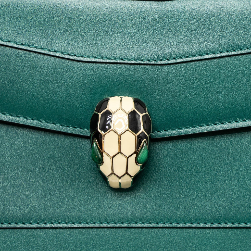 bvlgari-serpenti-forever-shoulder-bag-calfskin-green-lghw-1