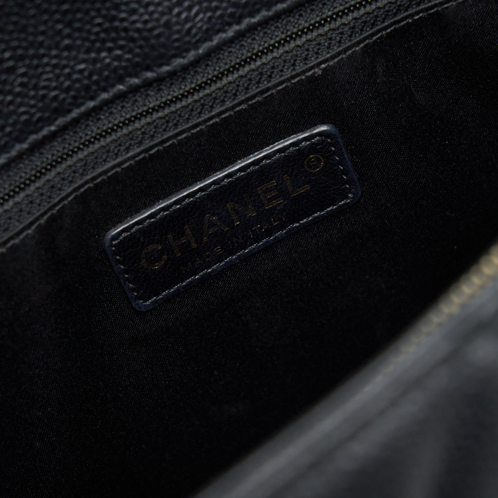 chanel-grand-shopping-bag