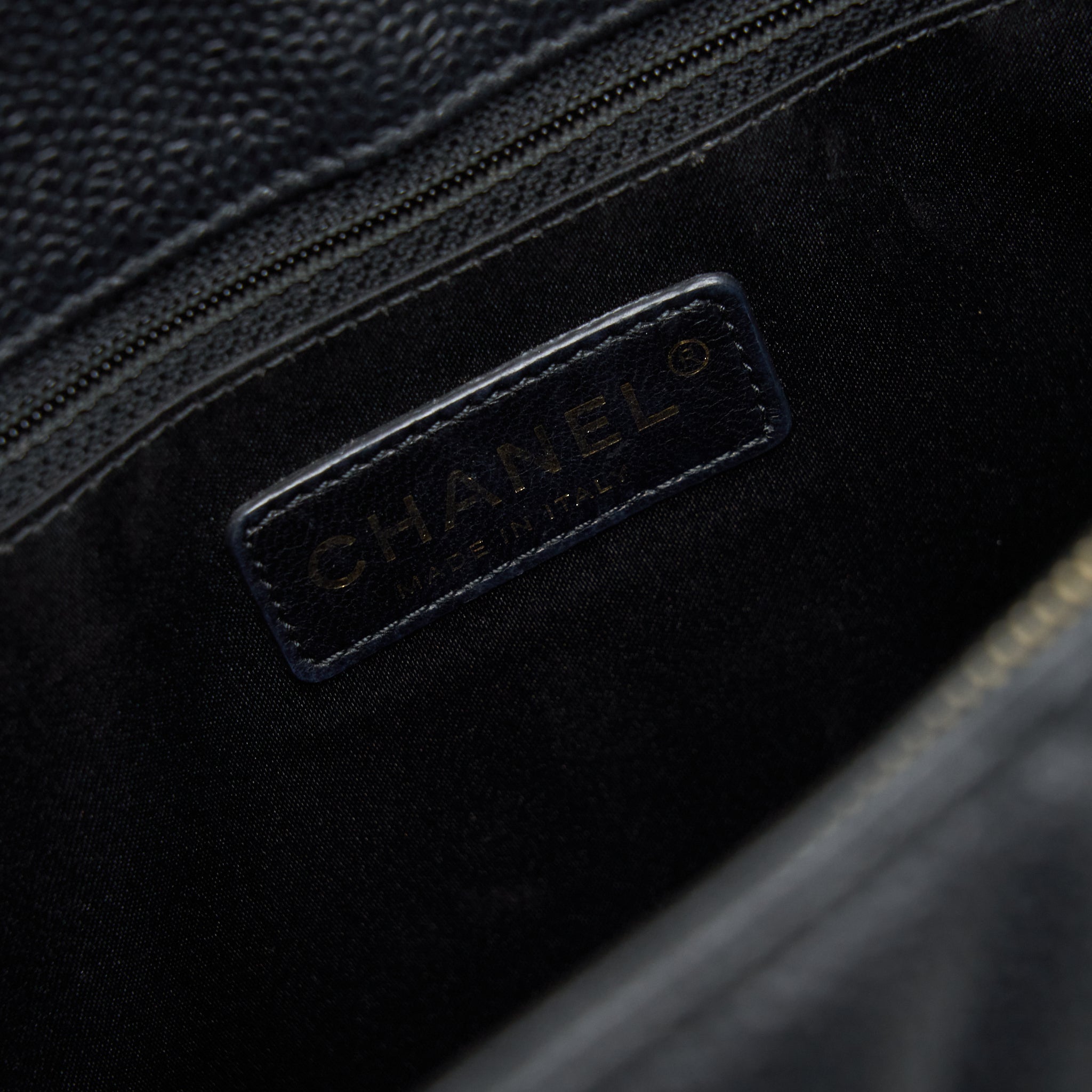 chanel-grand-shopping-bag