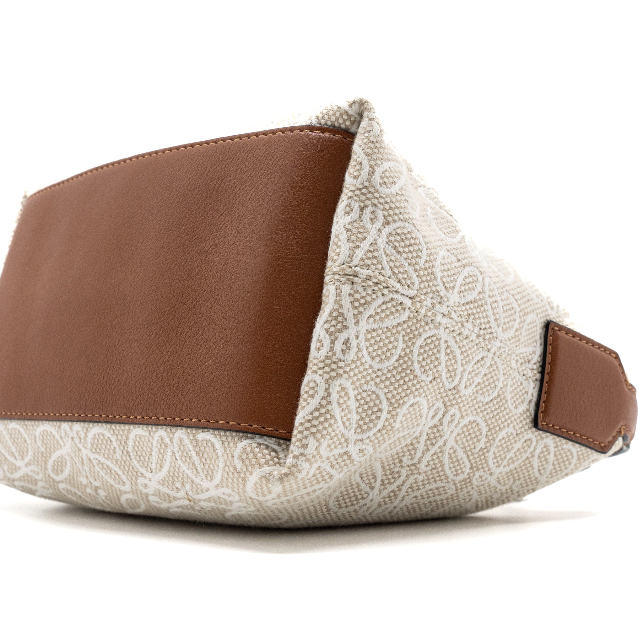 loewe-small-cubi-bag-anagram-jacquard-calfskin-beige-brown-ghw