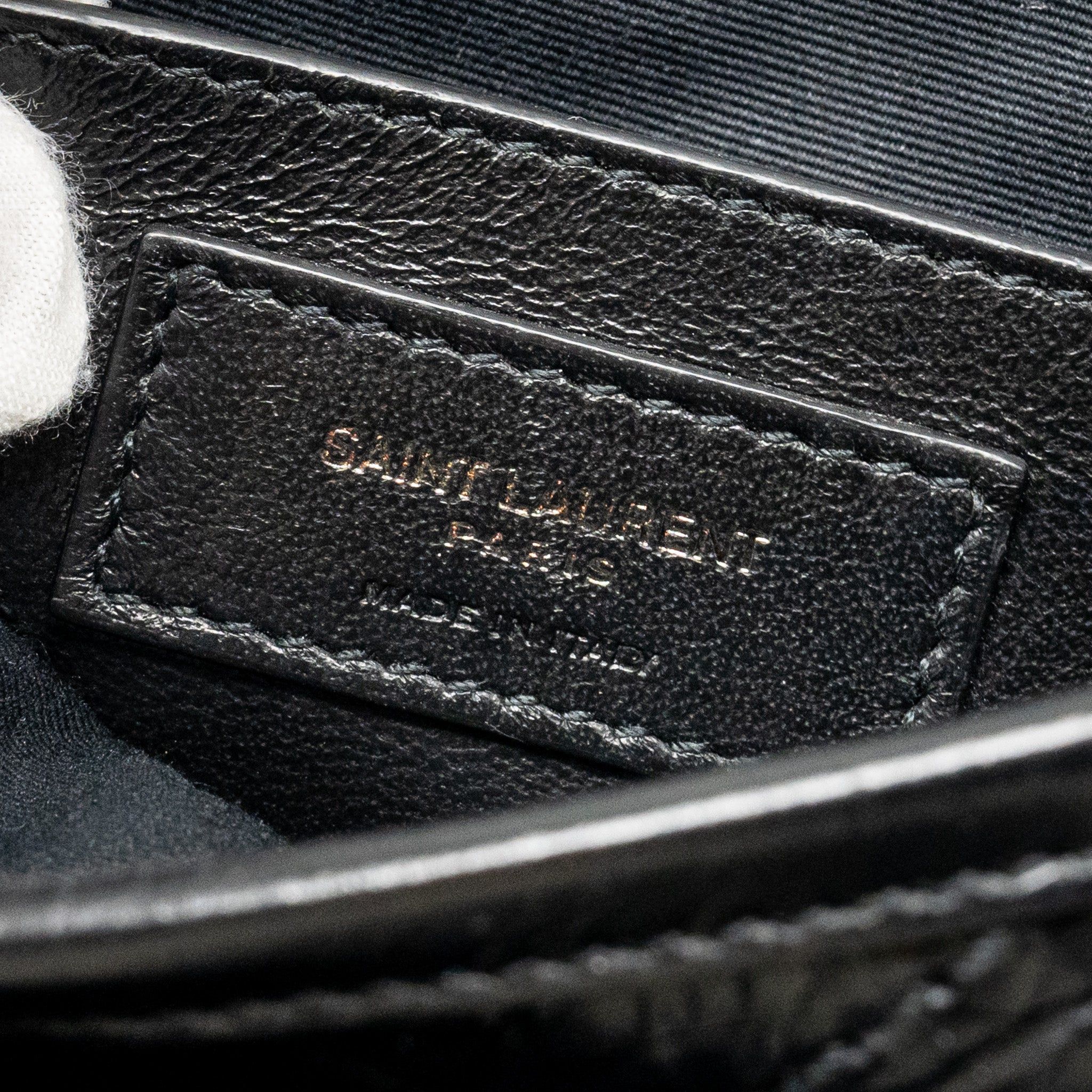 saint-laurent-ysl-baby-niki-bag-calfskin-so-black