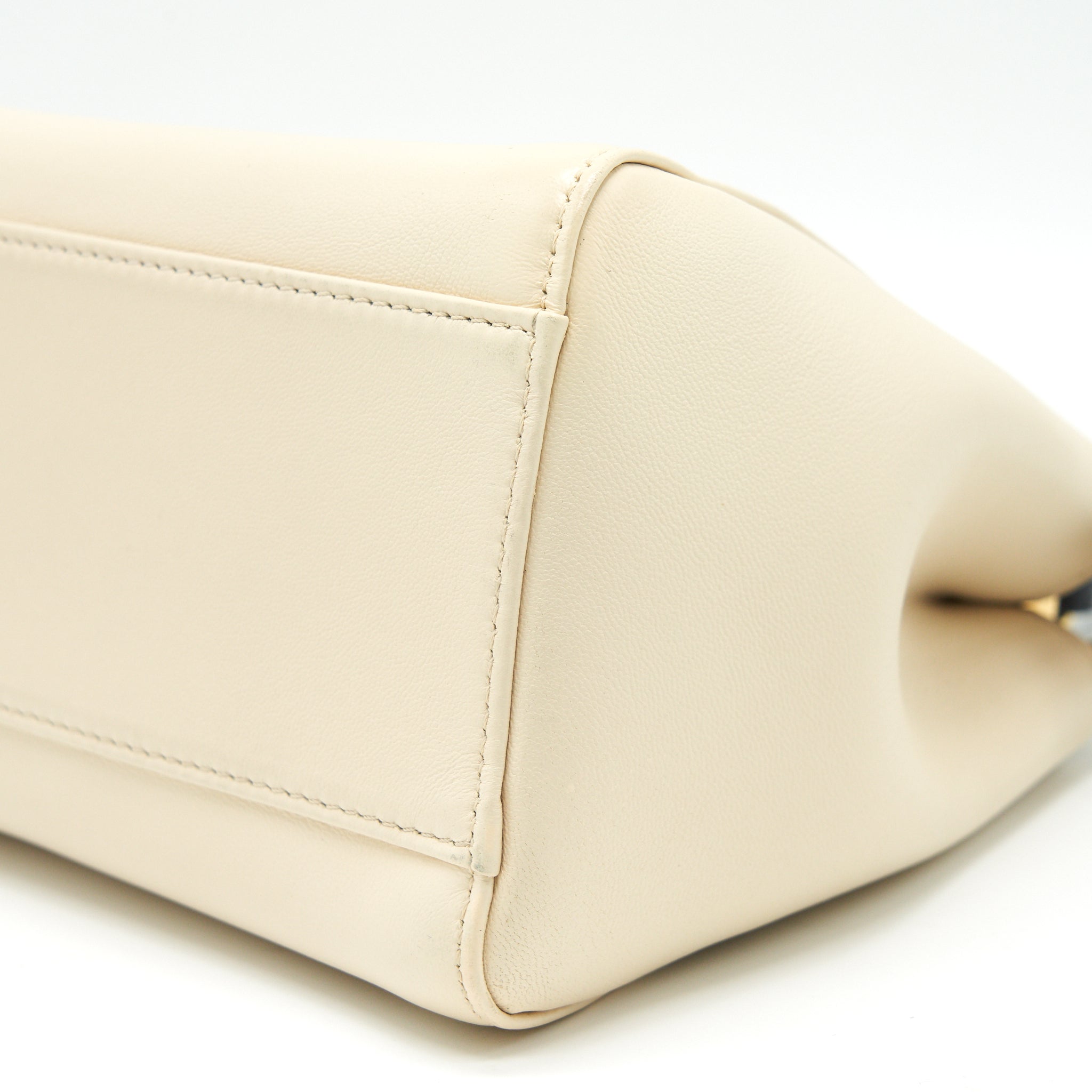 fendi-peekaboo-mini-handle-bag-lambskin-in-camelia-black