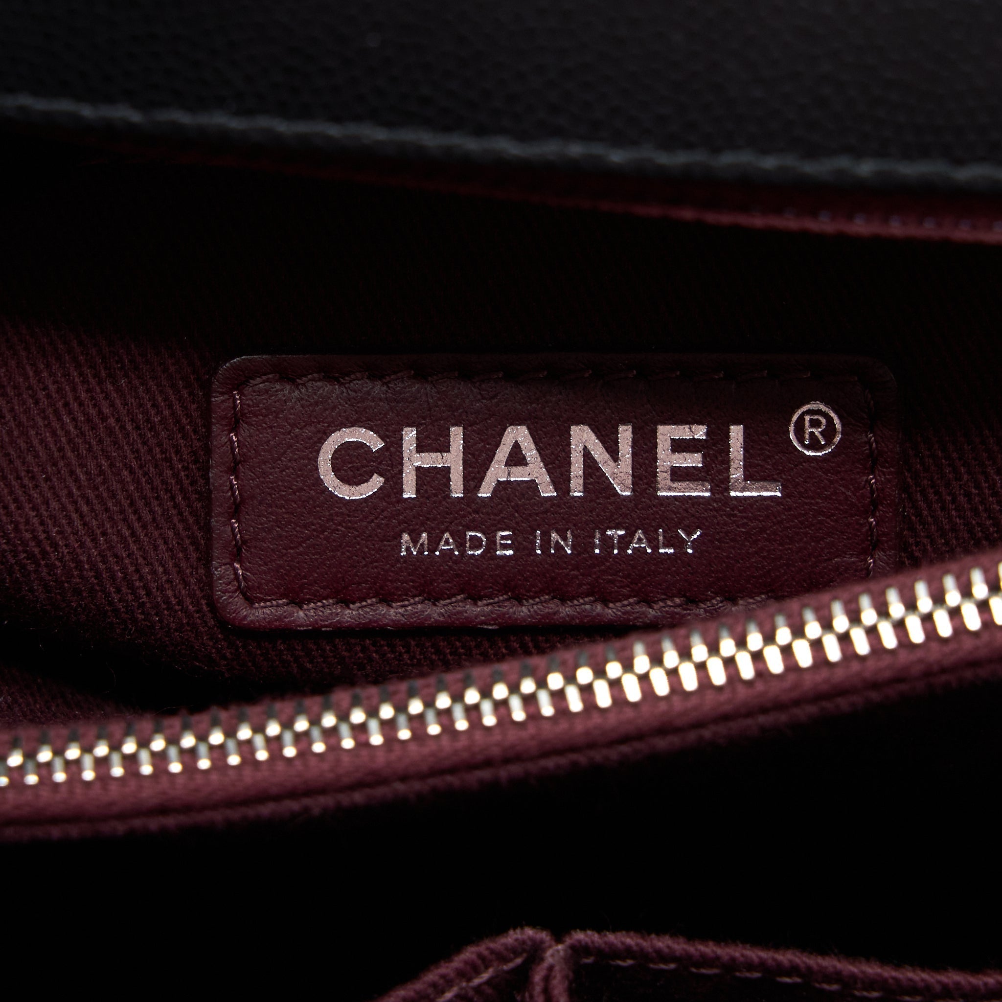 copy-of-chanel-medium-coco-handle-chevron-caviar-black-shw