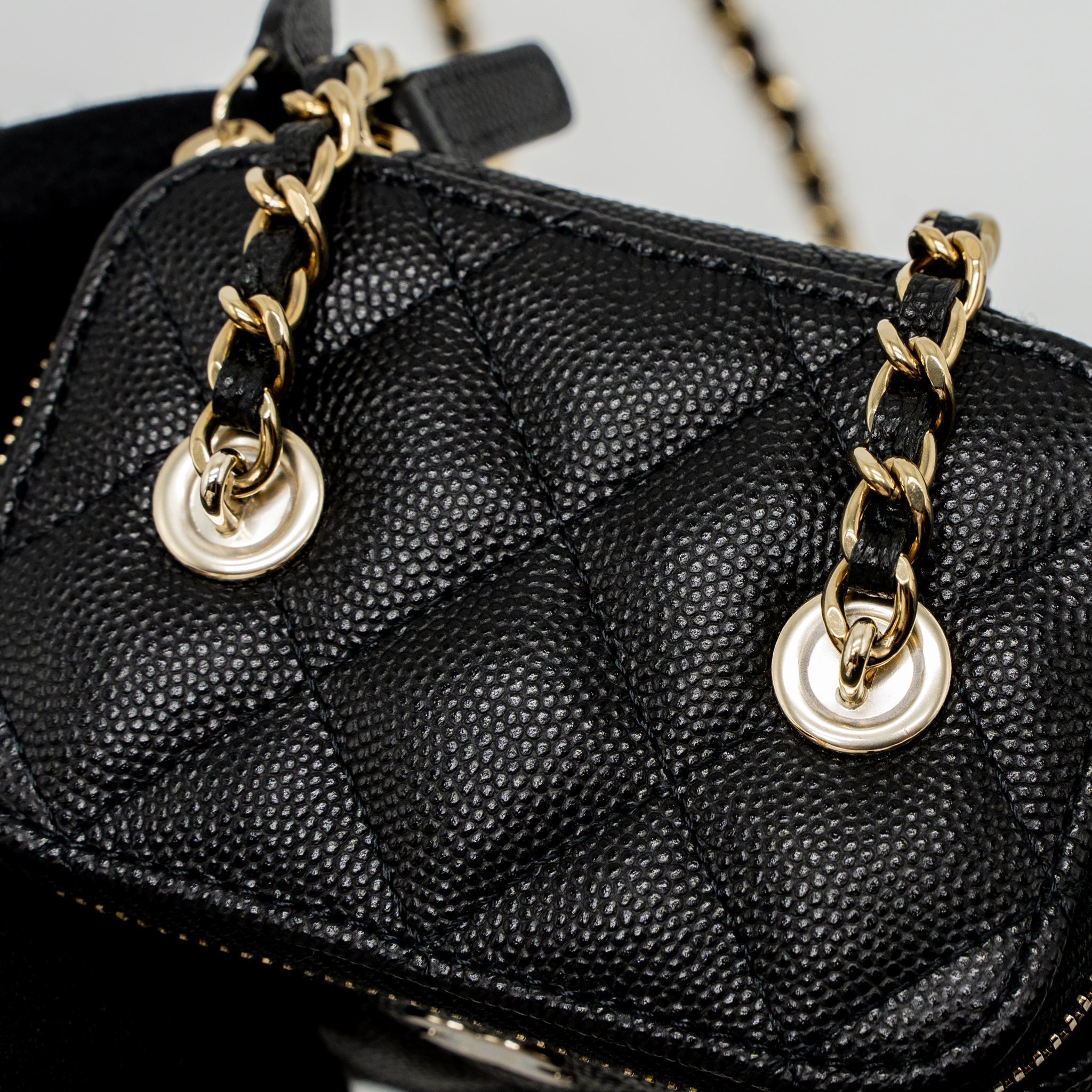 chanel-mini-vanity-with-chain-caviar-black-lghw-microchip