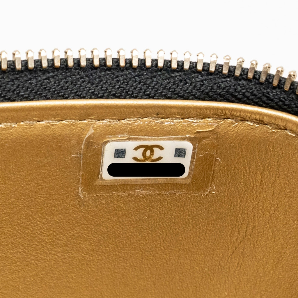 chanel-pearl-crush-long-vanity-case-lambskin-black-ghw-microchip-1
