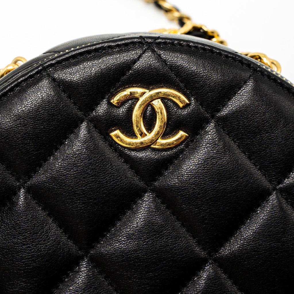 chanel-round-vanity-with-round-handle-crossbody-bag-lambskin-black-ghw-microchip