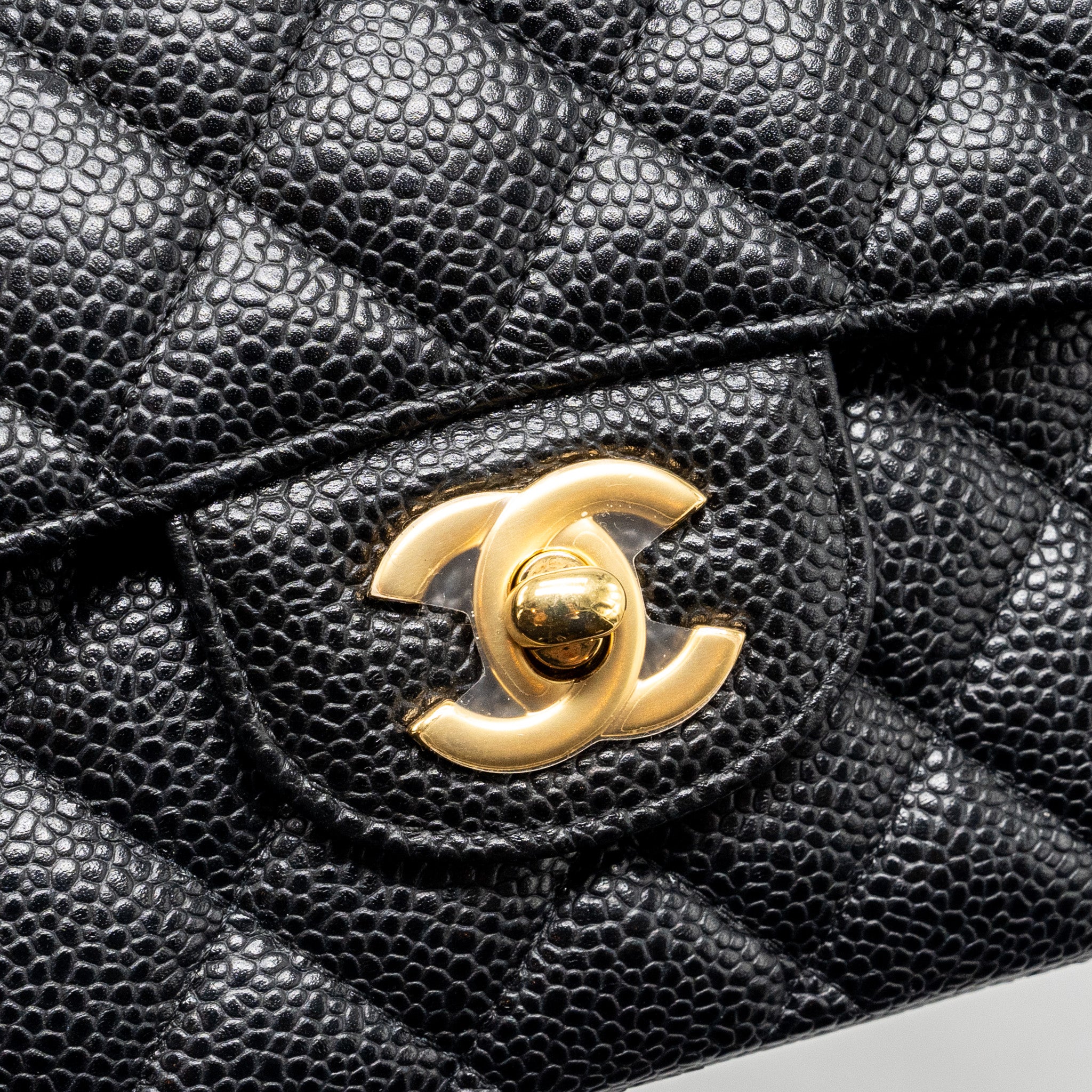 chanel-medium-classic-double-flap-bag-caviar-black-ghw-18