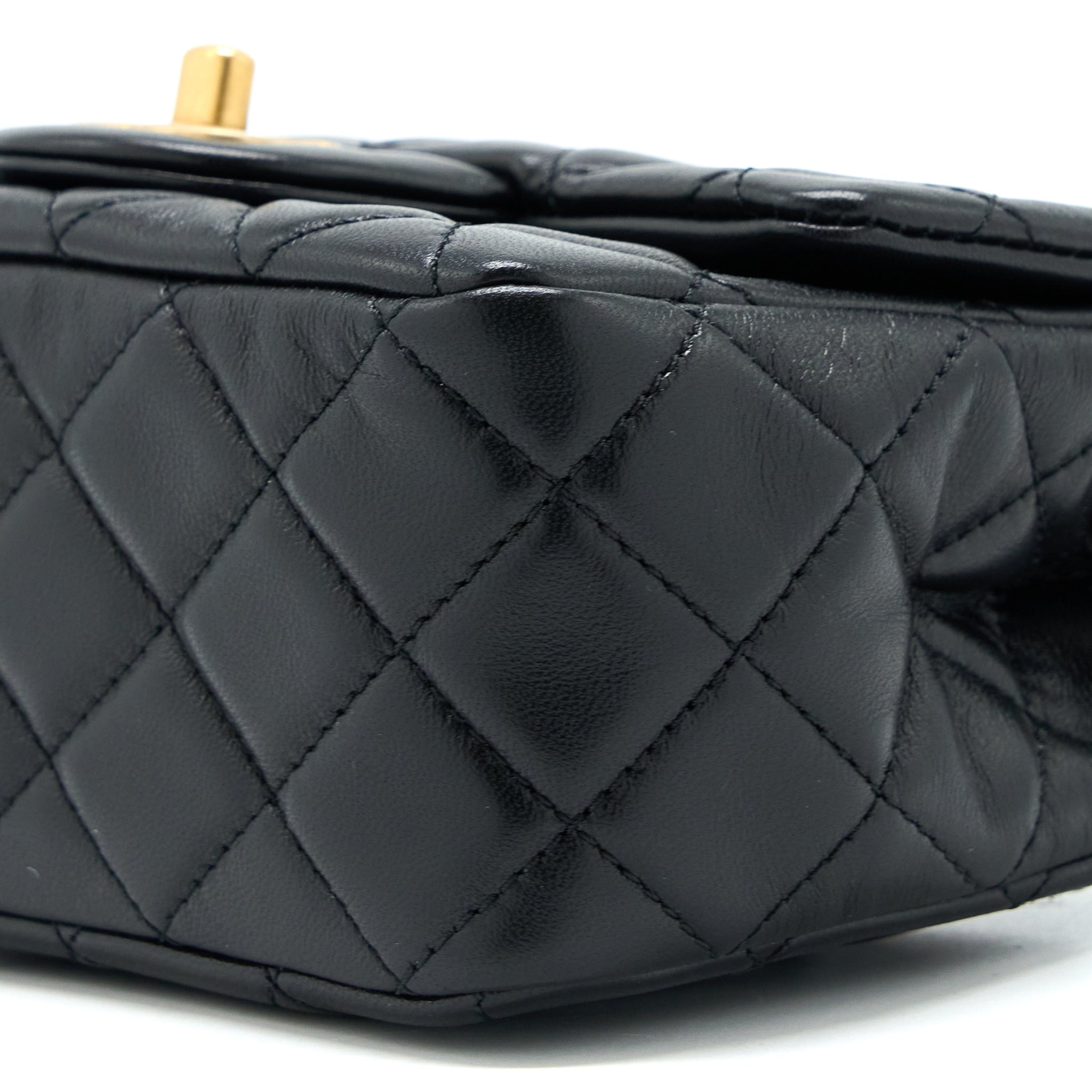 chanel-22s-pearl-crush-mini-square-flap-bag-lambskin-black-ghwmicrochip