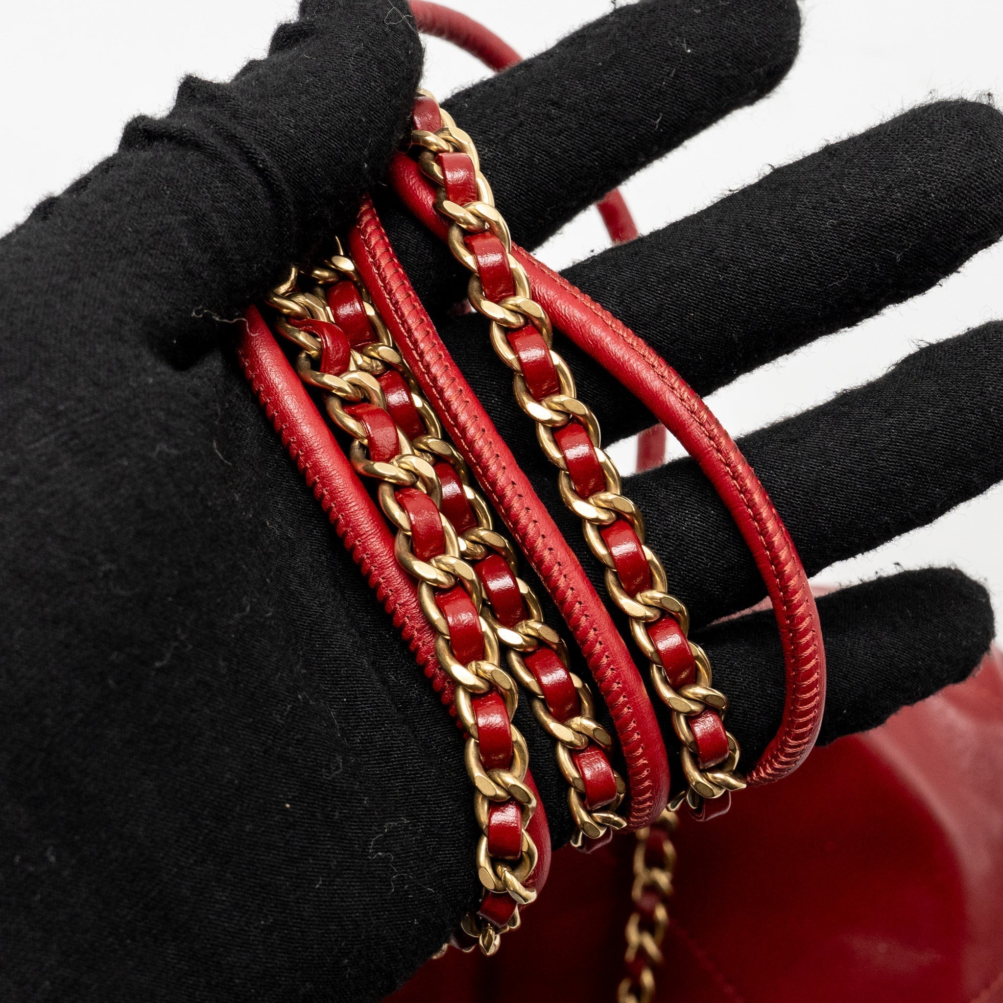 chanel-mini-22-bag-shiny-calfskin-red-ghw-microchip