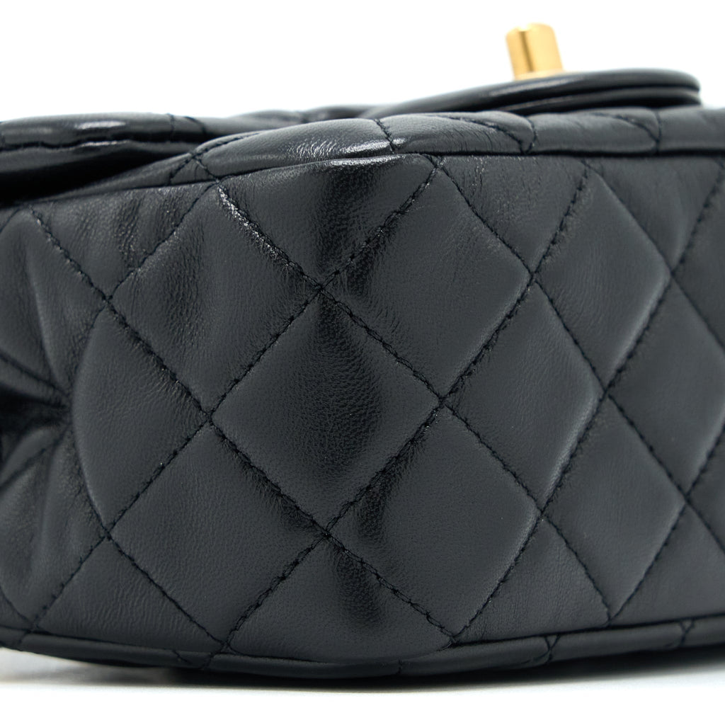 chanel-22s-pearl-crush-mini-square-flap-bag-lambskin-black-ghwmicrochip