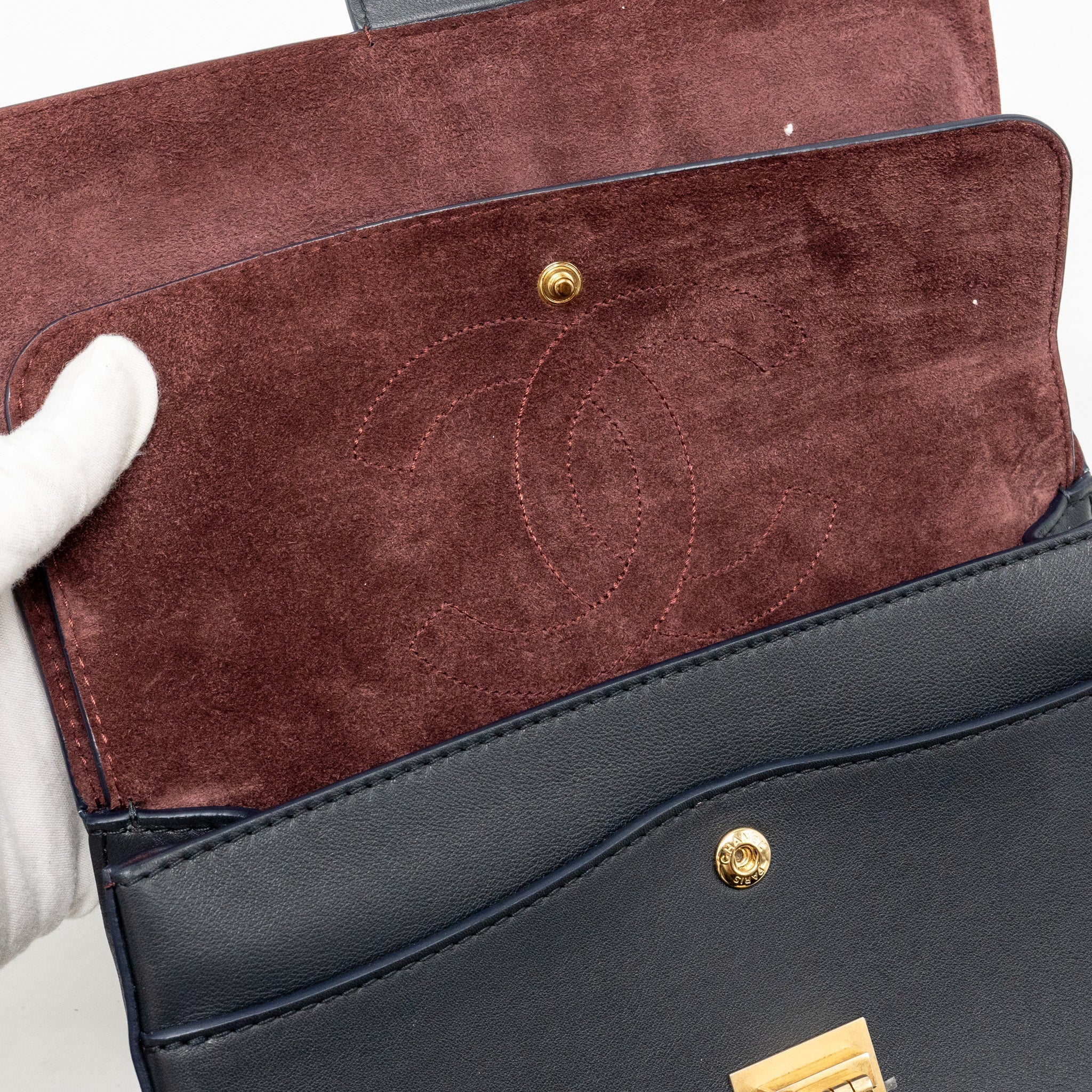 chanel-detailed-charms-limited-edition-2-55-reissue-bag-calfskin-dark-navy-ghw-copy