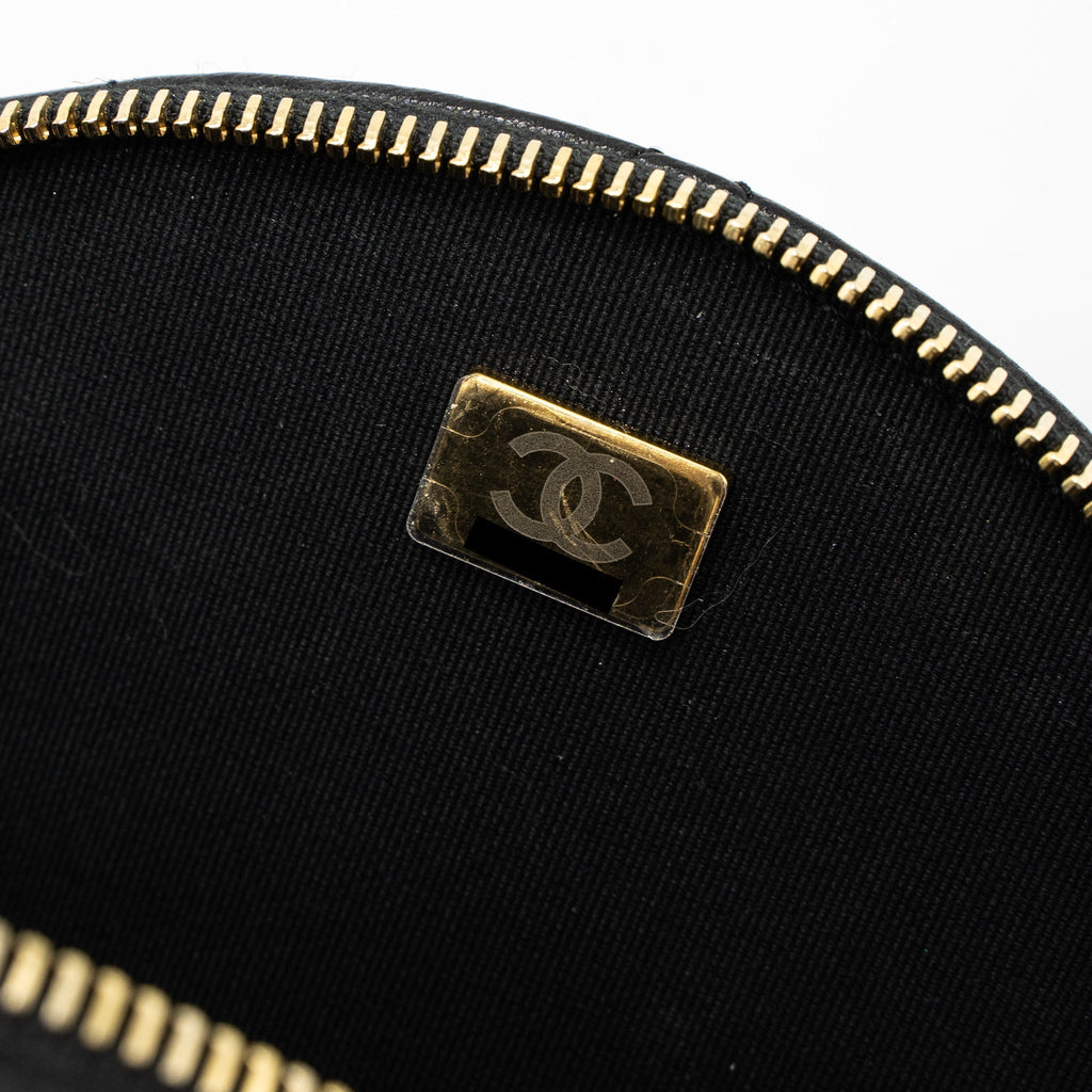 chanel-round-vanity-with-round-handle-crossbody-bag-lambskin-black-ghw-microchip