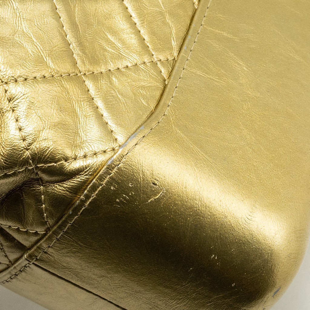 chanel-gabrielle-hobo-bag-calfskin-metallic-gold-multicolor-hardware