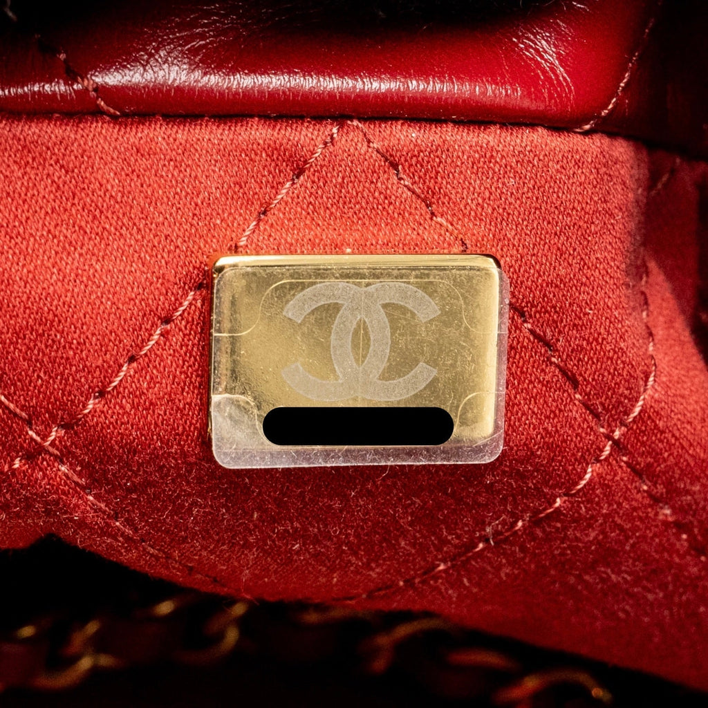 chanel-mini-22-bag-shiny-calfskin-red-ghw-microchip