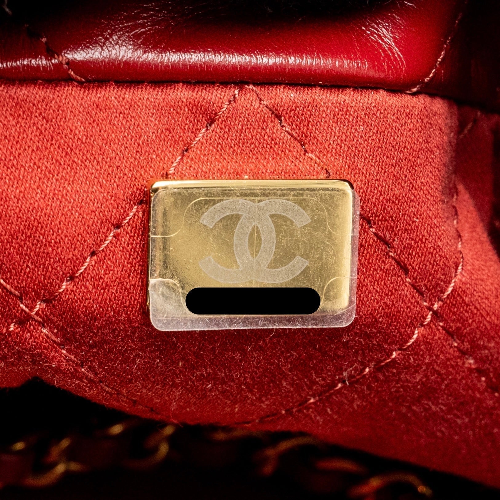 chanel-mini-22-bag-shiny-calfskin-red-ghw-microchip