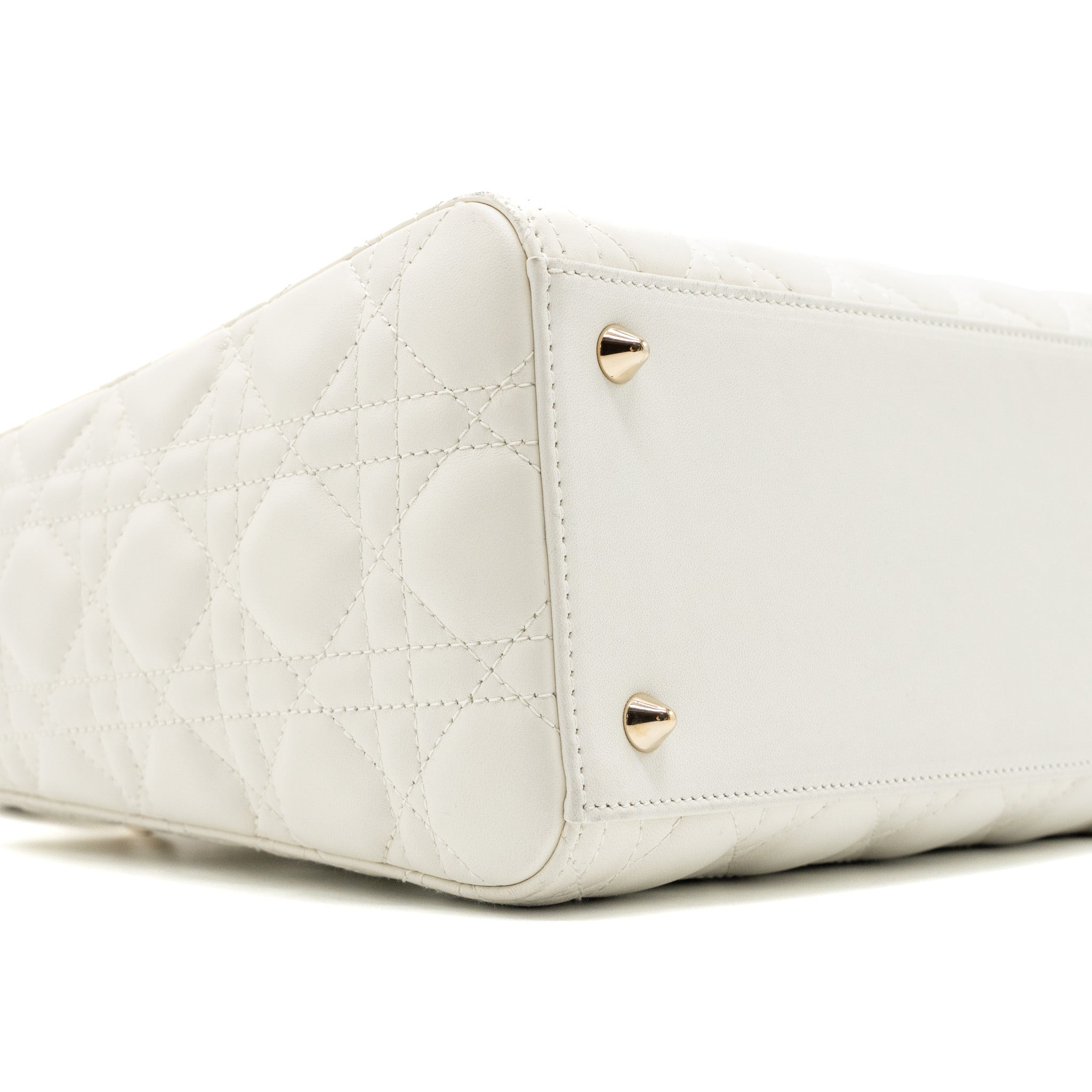 dior-medium-lady-dior-bag-lambskin-white-lghw-1