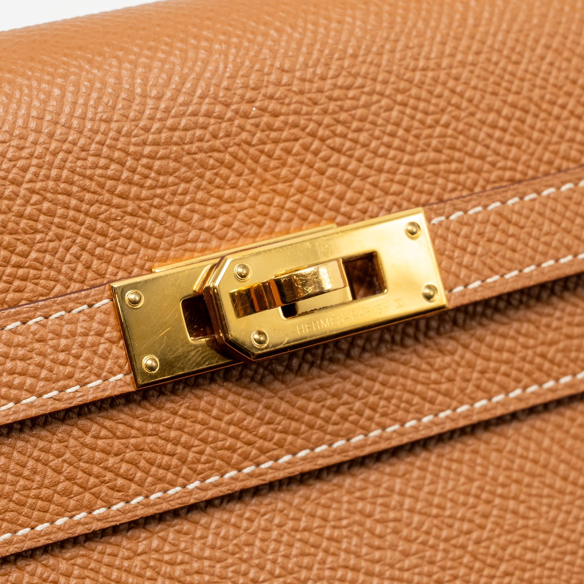 hemes-kelly-long-wallet-epsom-gold-ghw-stamp-c