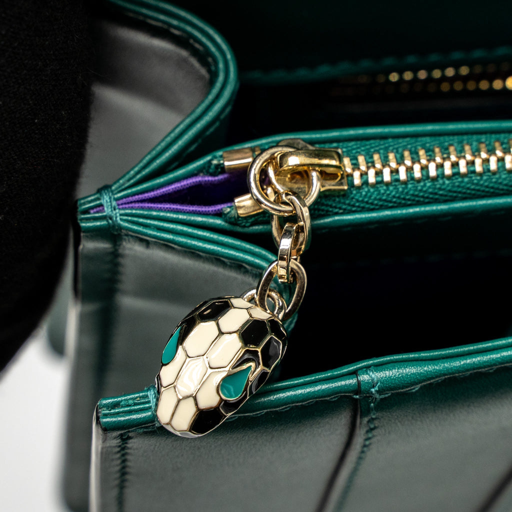 bvlgari-serpenti-forever-shoulder-bag-calfskin-green-lghw-1