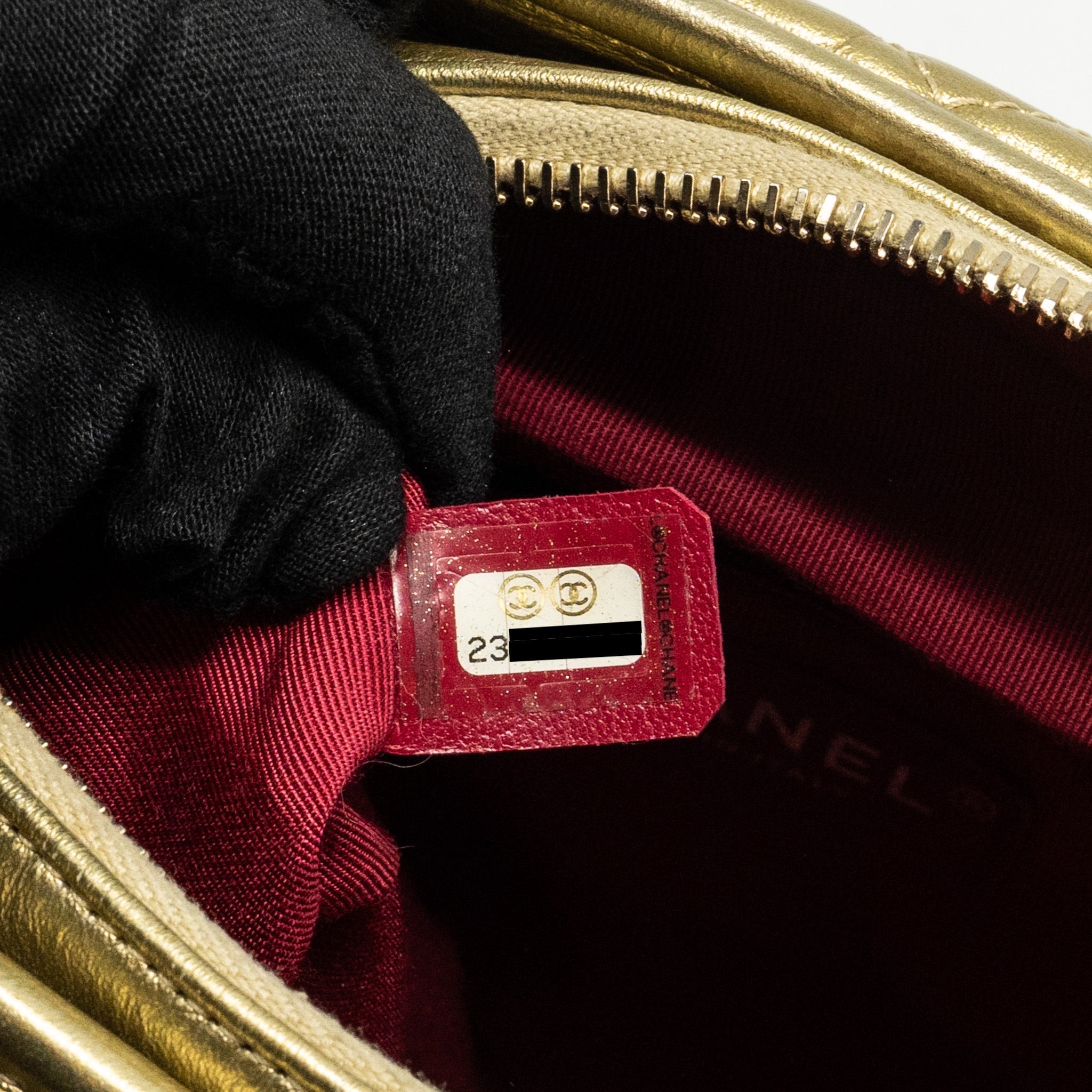chanel-gabrielle-hobo-bag-calfskin-metallic-gold-multicolor-hardware