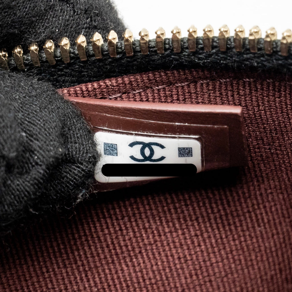 chanel-25p-cc-top-handle-vanity-with-chain-caviar-black-lghwmicrochip-1