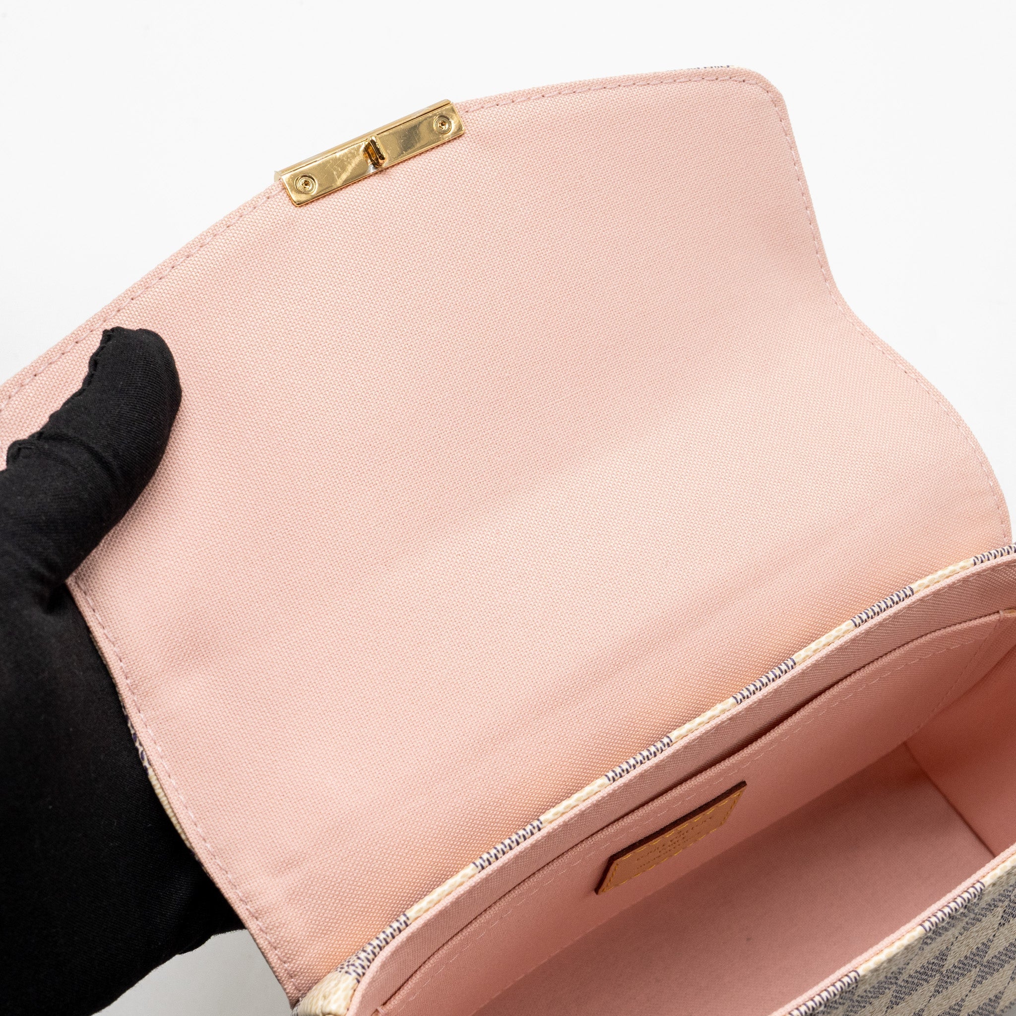 louis-vuitton-croisette-damier-azur-ghw